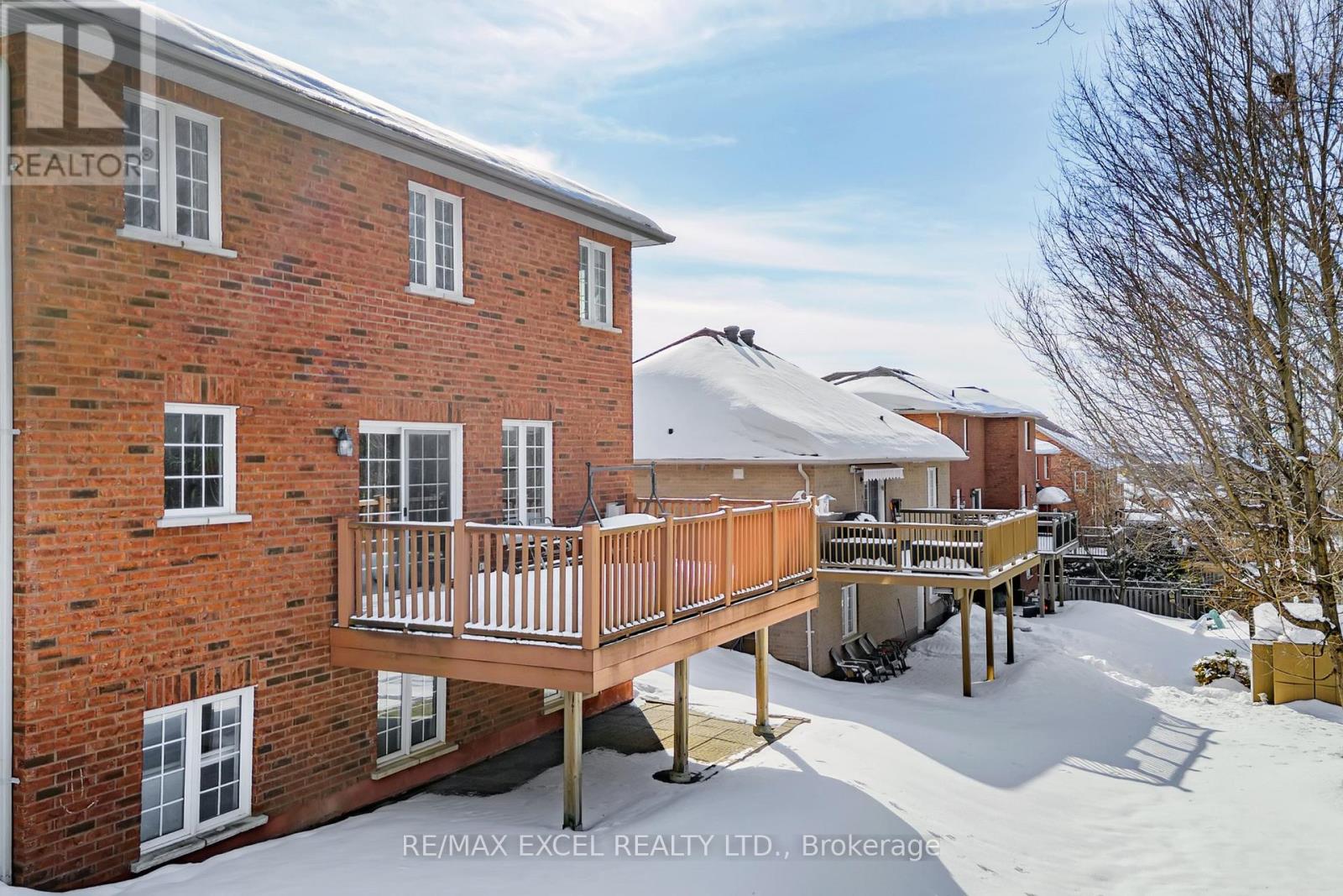 96 Ferncroft Drive, Georgina, Ontario  L4P 4G7 - Photo 44 - N12819236