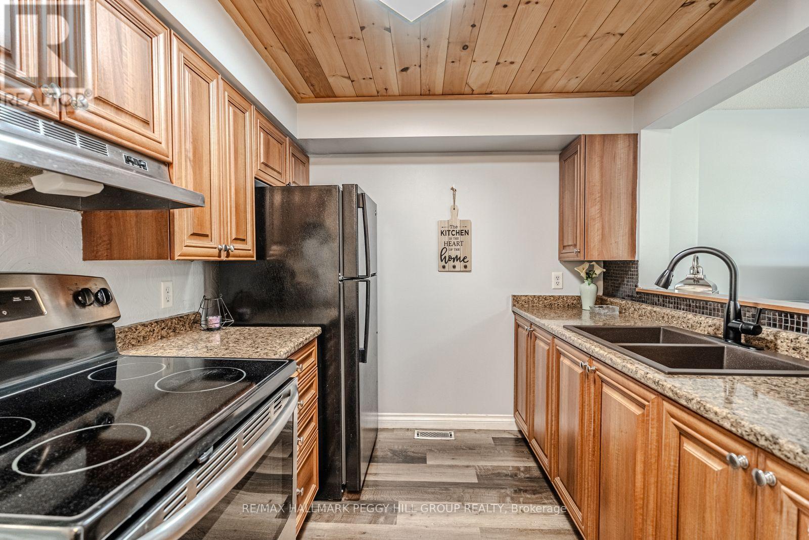 193 Nathan Crescent, Barrie (Painswick South), Ontario  L4N 0S4 - Photo 6 - S12819318