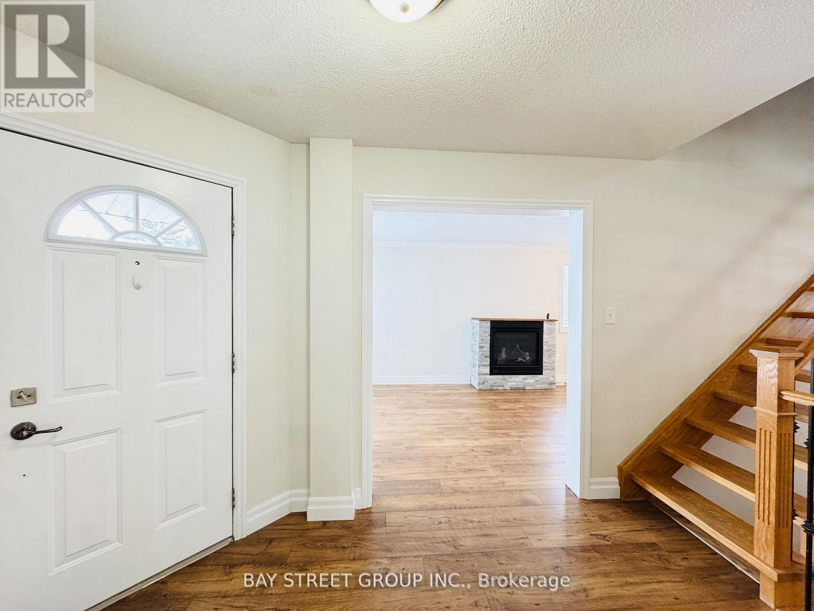 28 Shalom Way, Barrie (Painswick South), Ontario  L4N 5X9 - Photo 16 - S12819332