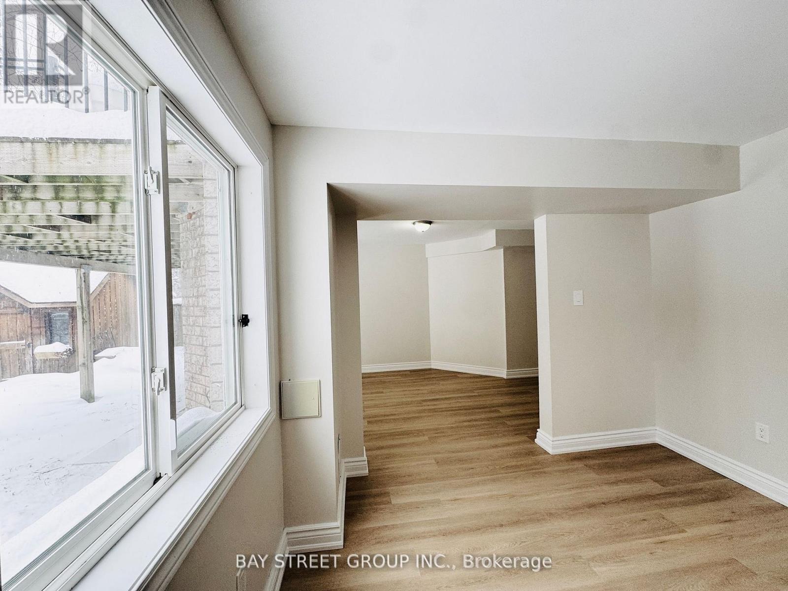 28 Shalom Way, Barrie (Painswick South), Ontario  L4N 5X9 - Photo 36 - S12819332