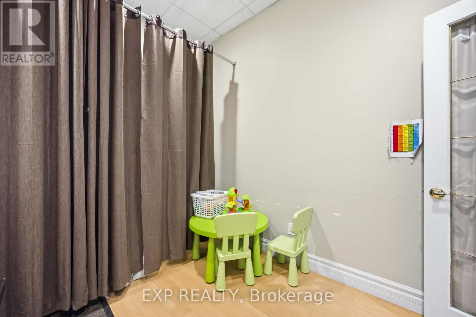 22 - 120 West Beaver Creek Road, Richmond Hill, Ontario  L4B 1L2 - Photo 34 - N12785718