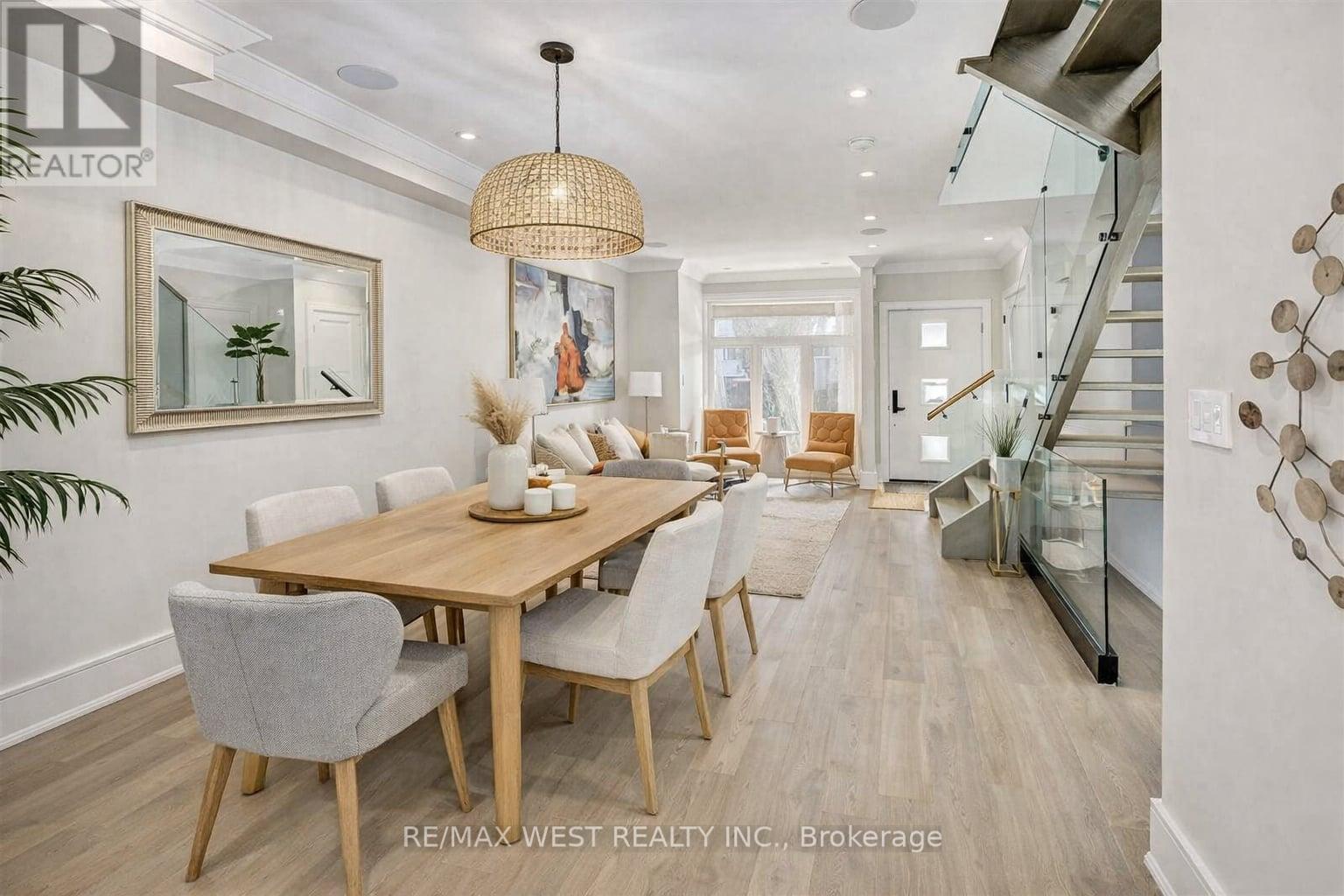 94 Lake Crescent, Toronto (Mimico), Ontario  M8V 1W1 - Photo 3 - W12819144