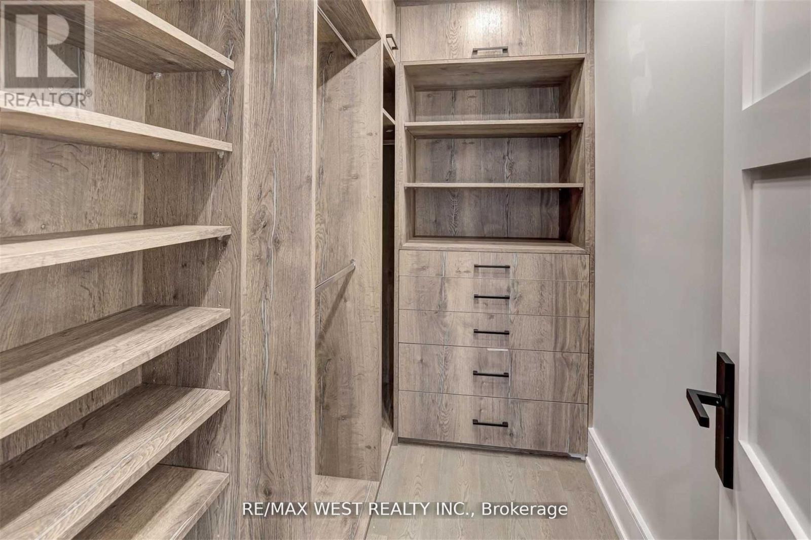 94 Lake Crescent, Toronto (Mimico), Ontario  M8V 1W1 - Photo 9 - W12819144