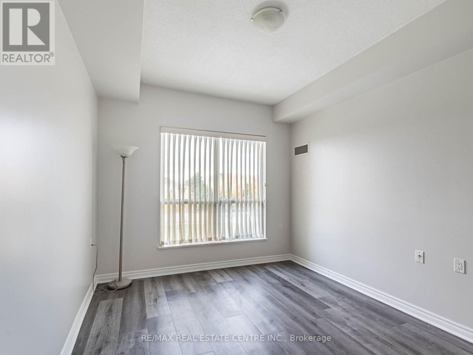 309 - 810 Scollard Court, Mississauga, Ontario  L5V 0A4 - Photo 32 - W12819156