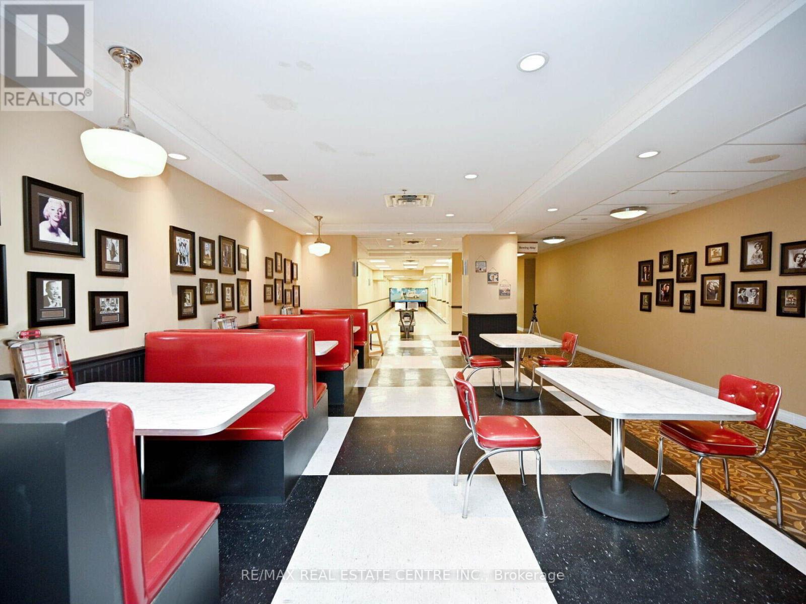 309 - 810 Scollard Court, Mississauga, Ontario  L5V 0A4 - Photo 42 - W12819156