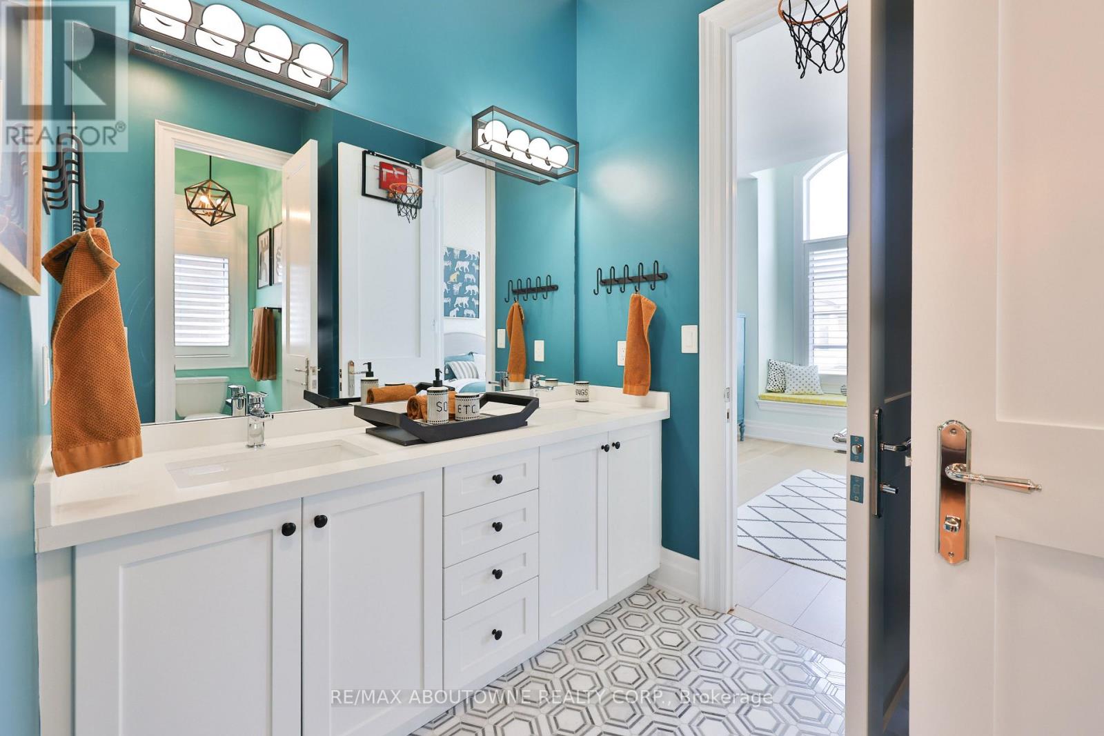 3100 Daniel Way, Oakville, Ontario  L6H 0V1 - Photo 32 - W12819172