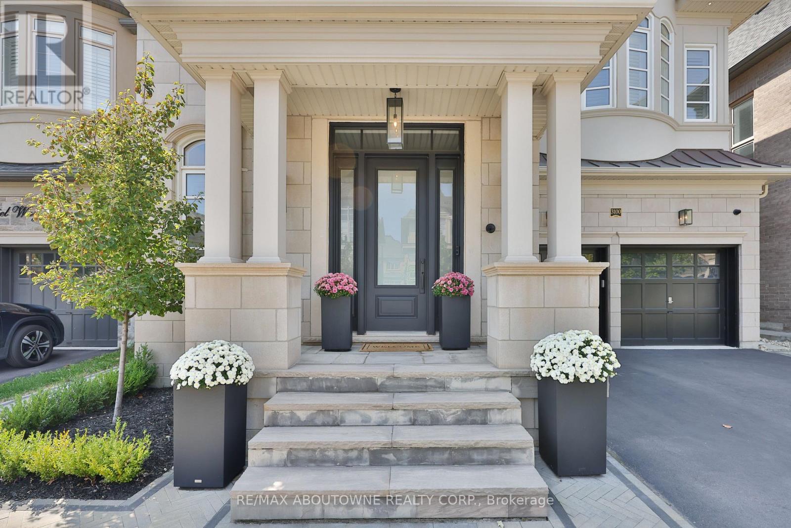 3100 Daniel Way, Oakville, Ontario  L6H 0V1 - Photo 4 - W12819172