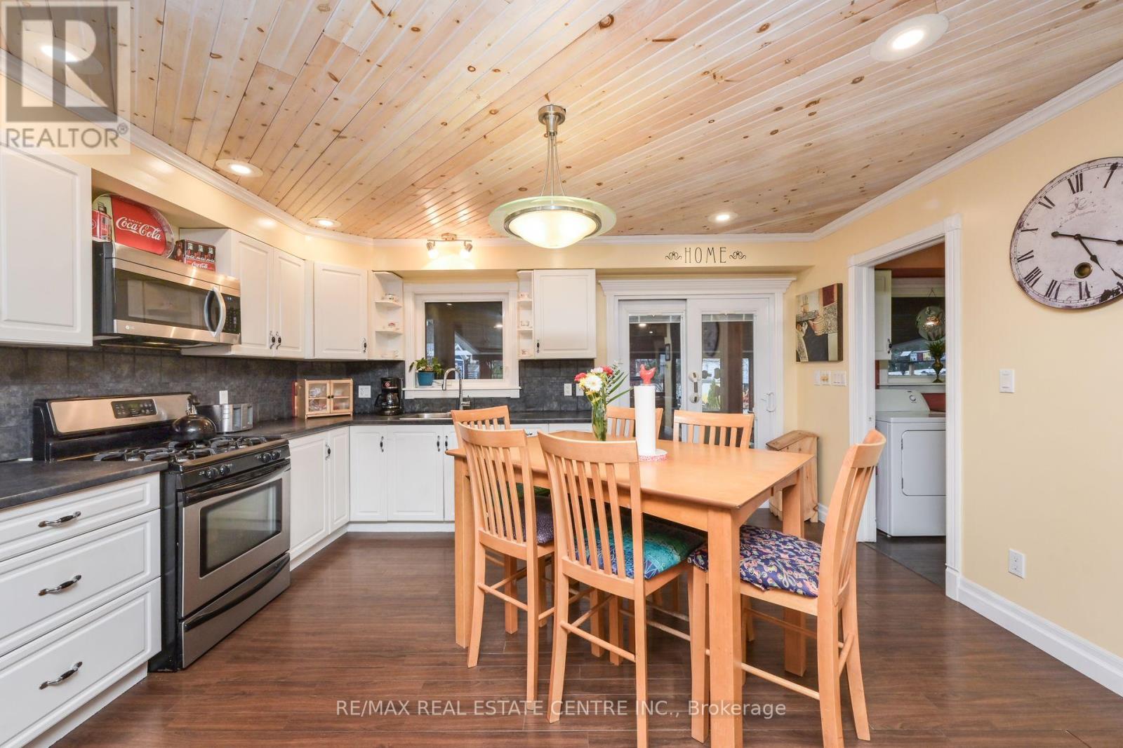 79 Commercial Street, Milton, Ontario  L9T 2H8 - Photo 7 - W12819292