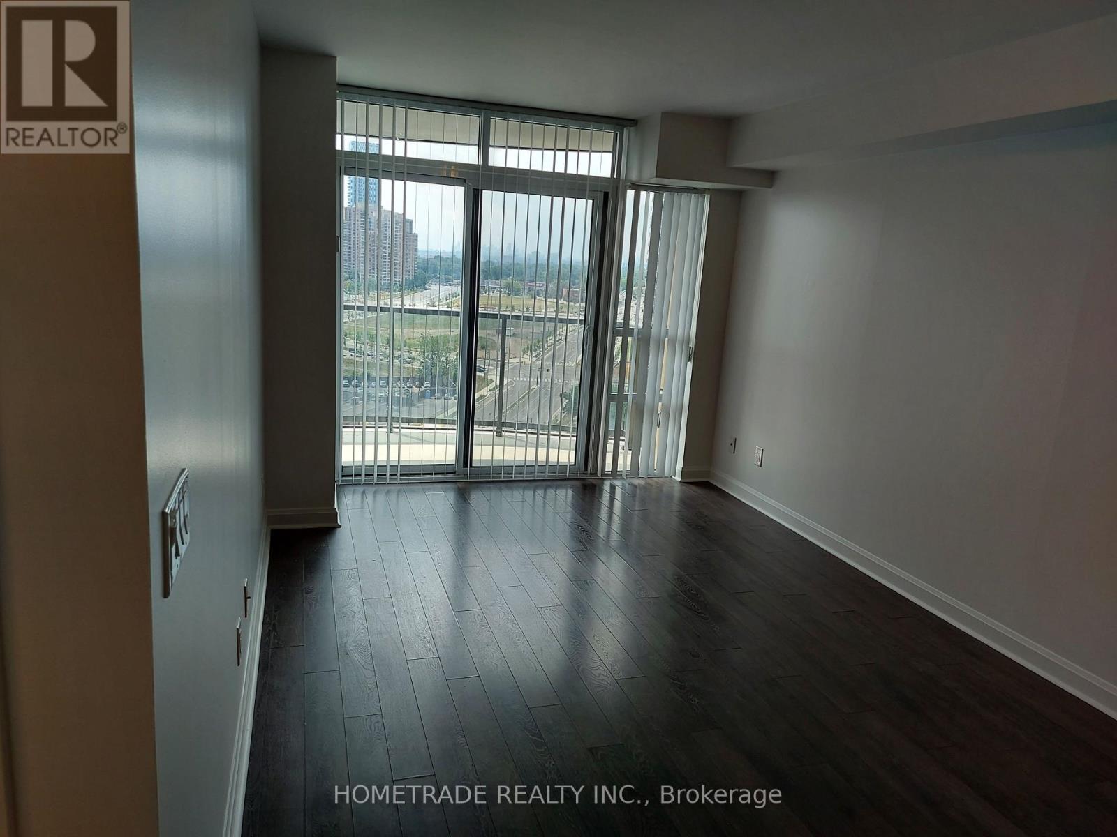 1607 - 1 Michael Power Place, Toronto, Ontario  M9A 0A1 - Photo 3 - W12819294