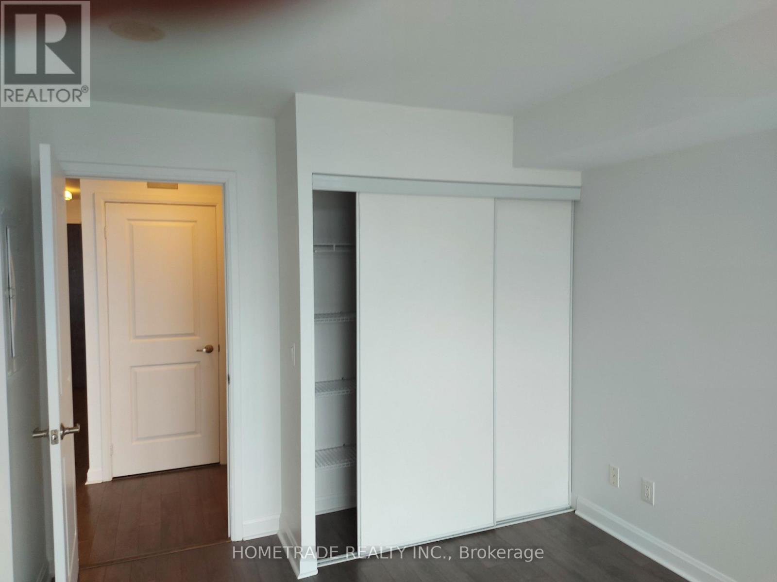 1607 - 1 Michael Power Place, Toronto, Ontario  M9A 0A1 - Photo 5 - W12819294