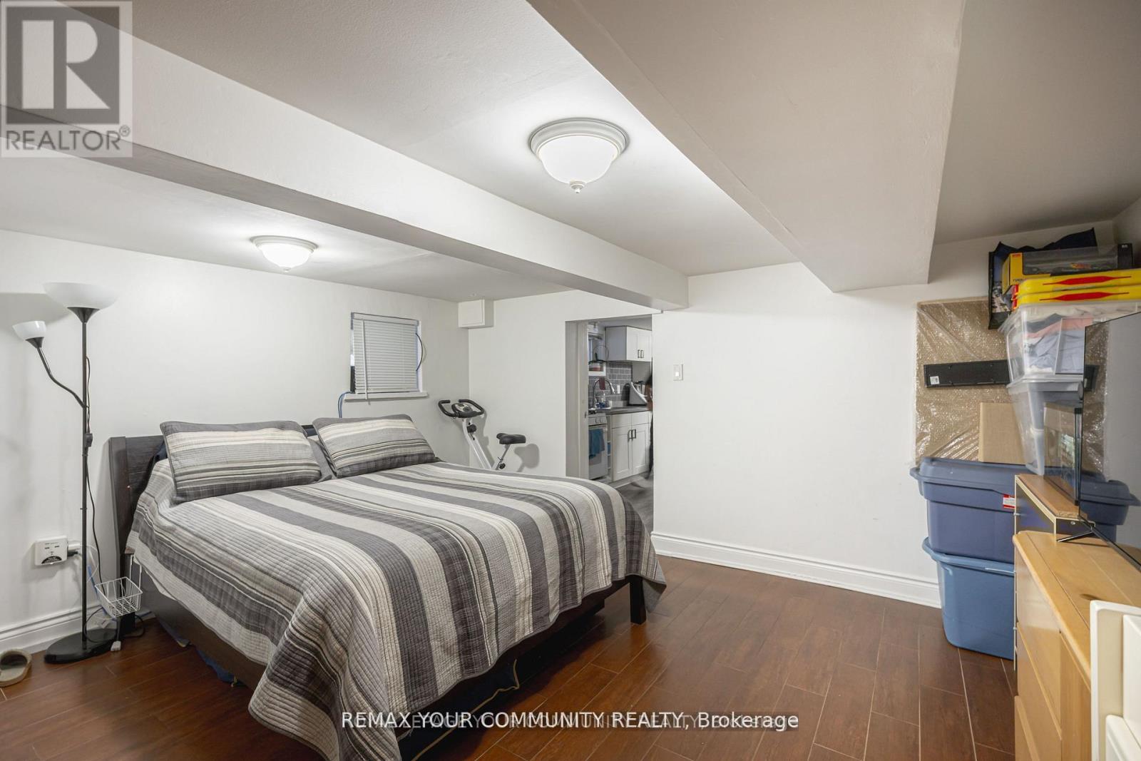 Basement - 154 Day Avenue, Toronto (Caledonia-Fairbank), Ontario  M6E 3W3 - Photo 9 - W12819300