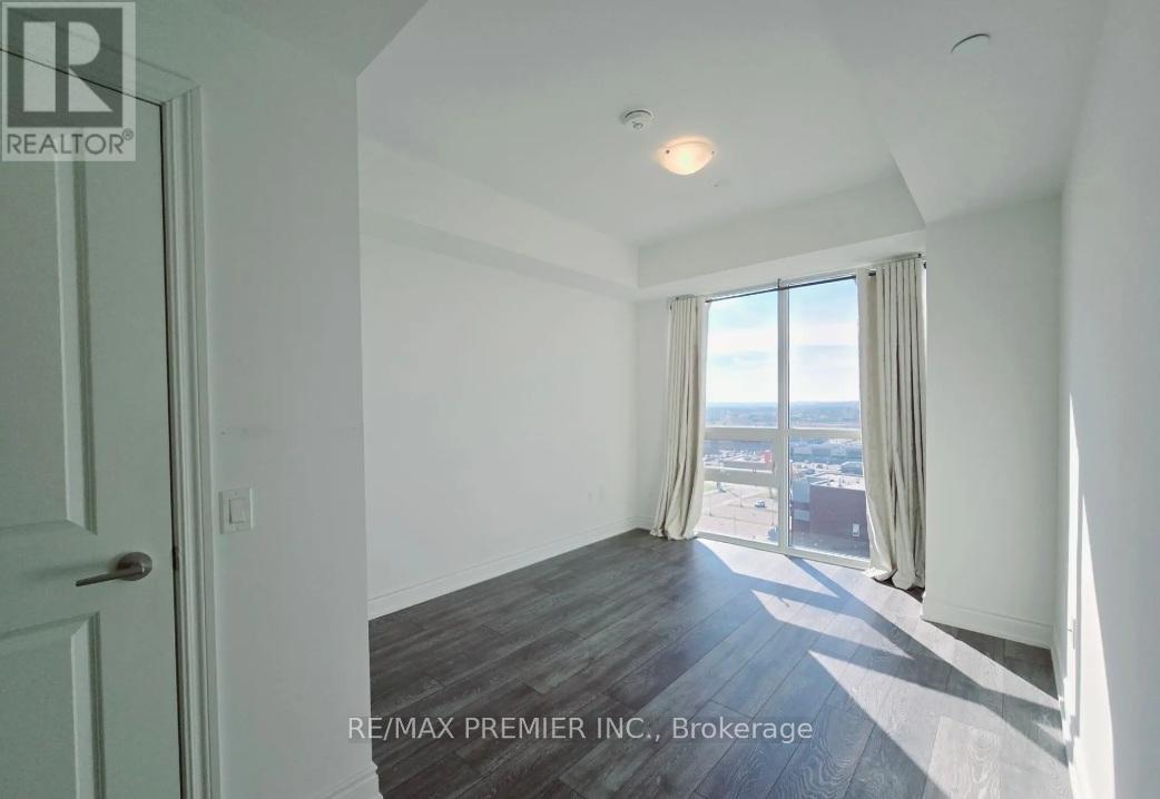 1114 - 1050 Main Street E, Milton, Ontario  L9T 6H7 - Photo 3 - W12819350