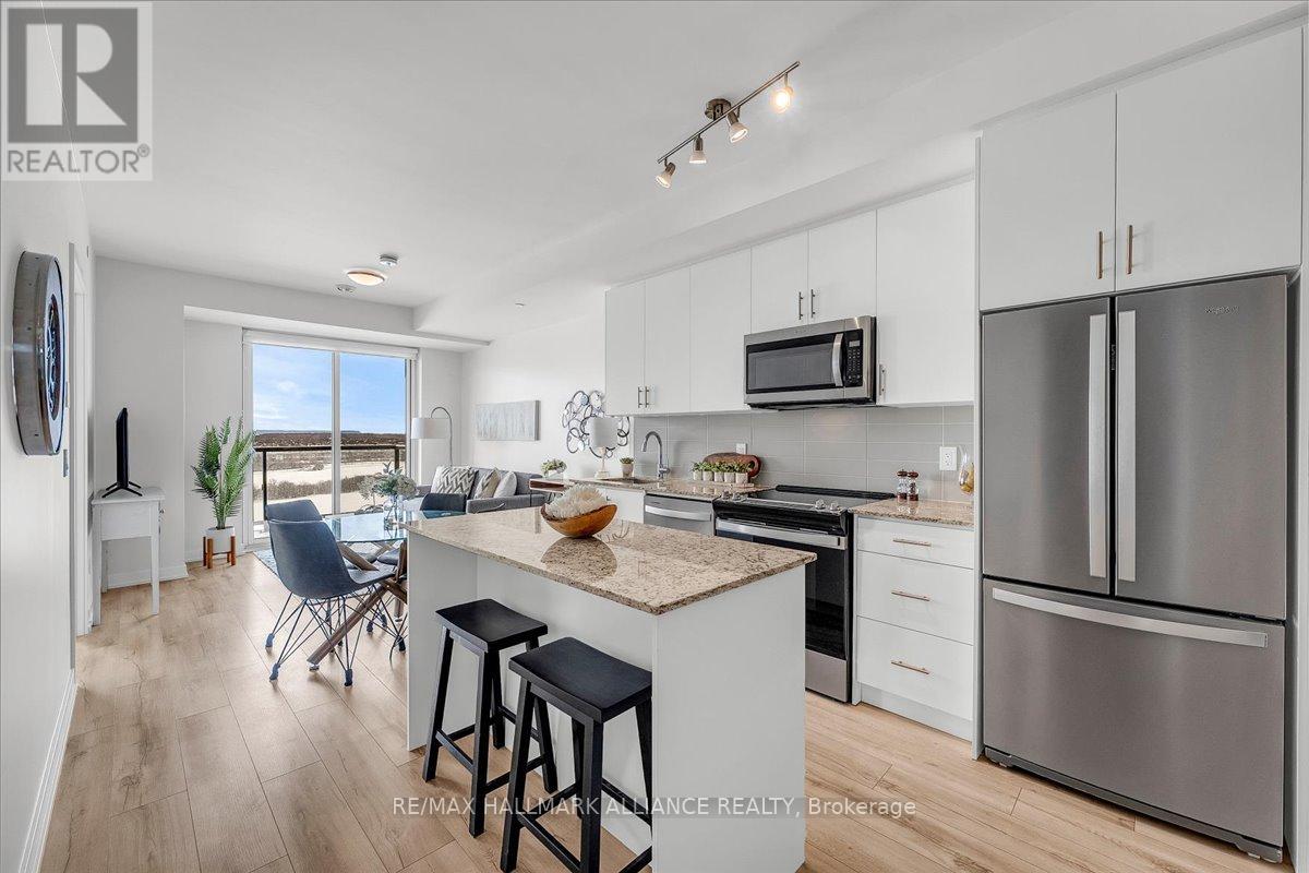 812 - 335 WHEAT BOOM DRIVE, Oakville, Ontario