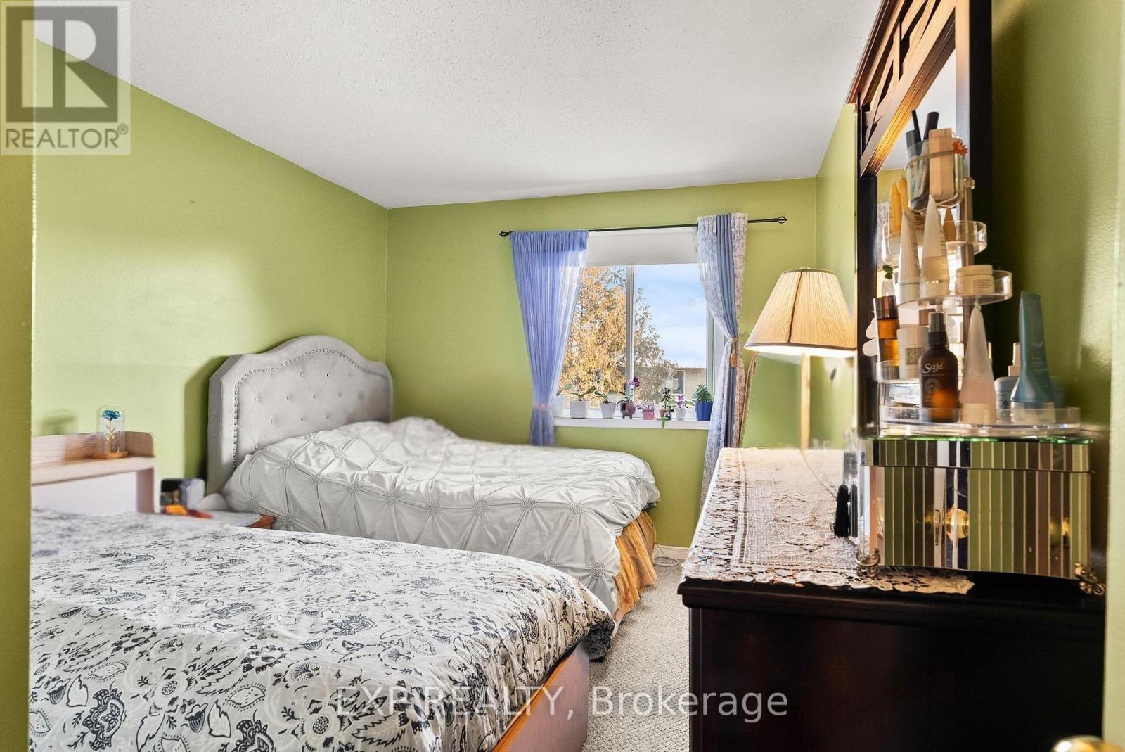 1424 Progress Place, Ottawa, Ontario  K1B 5M3 - Photo 25 - X12819286