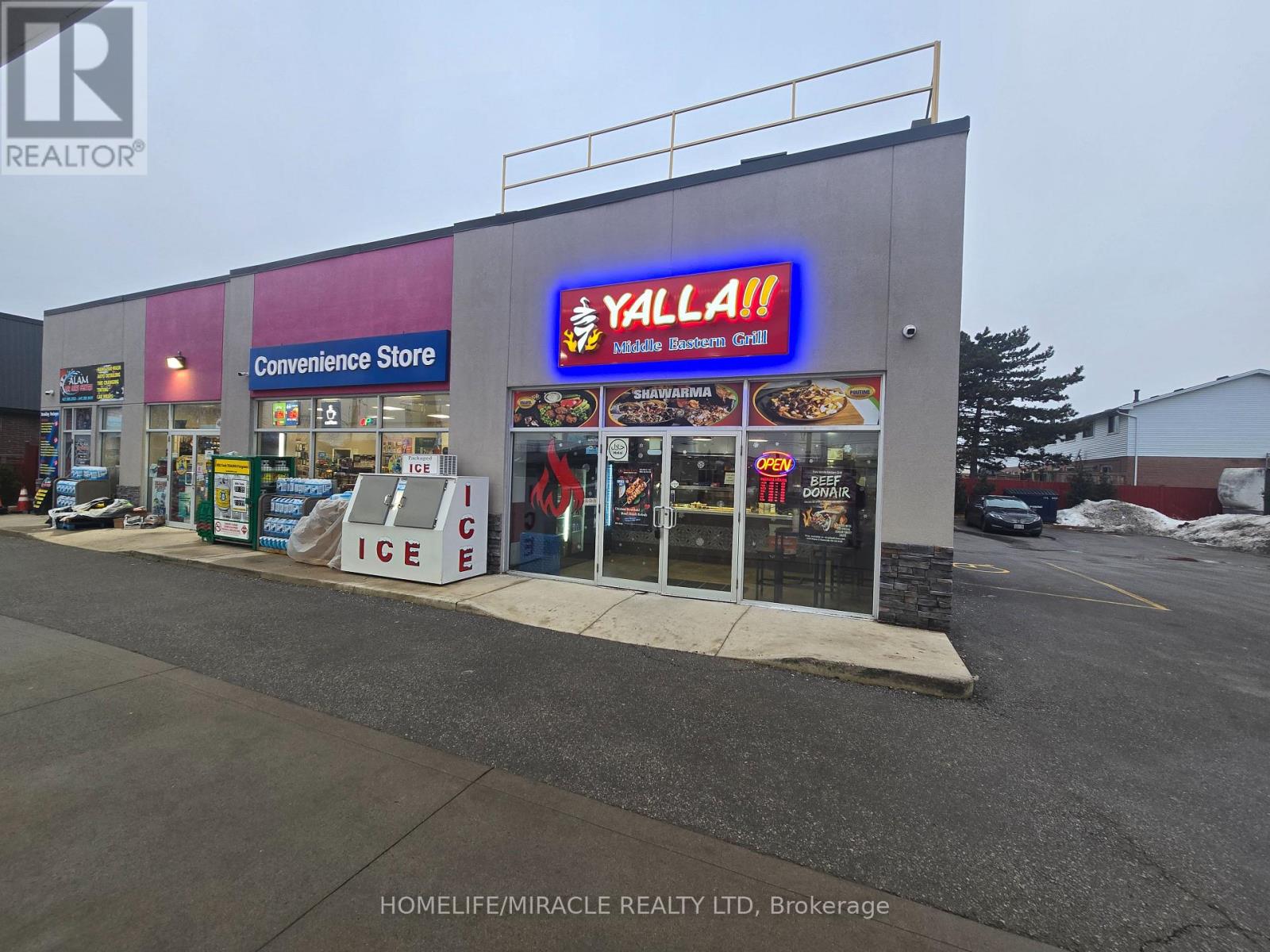 4468 Ontario Street, Lincoln, Ontario  L0R 1B5 - Photo 2 - X12819140