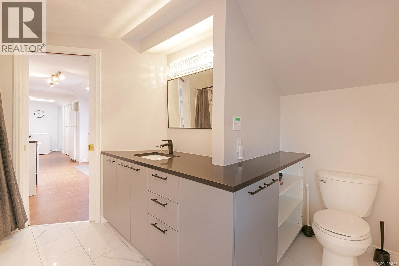 949 Fitzgerald Ave, Courtenay, British Columbia  V9N 2R6 - Photo 16 - 1026886