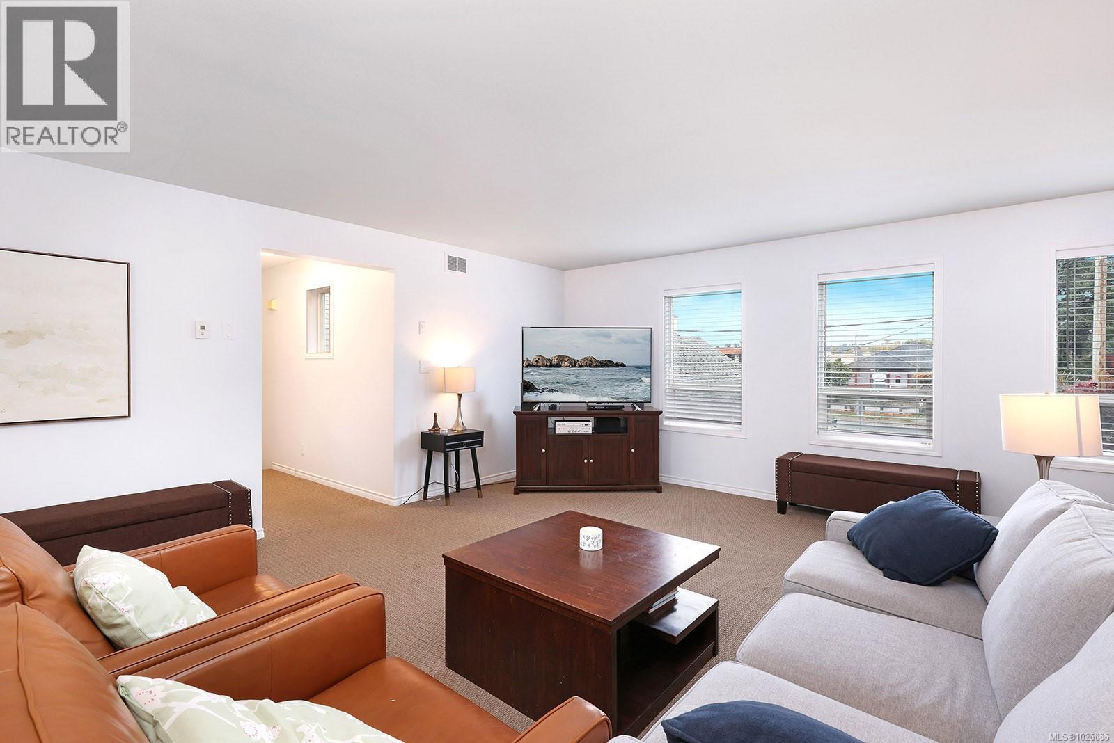 949 Fitzgerald Ave, Courtenay, British Columbia  V9N 2R6 - Photo 6 - 1026886