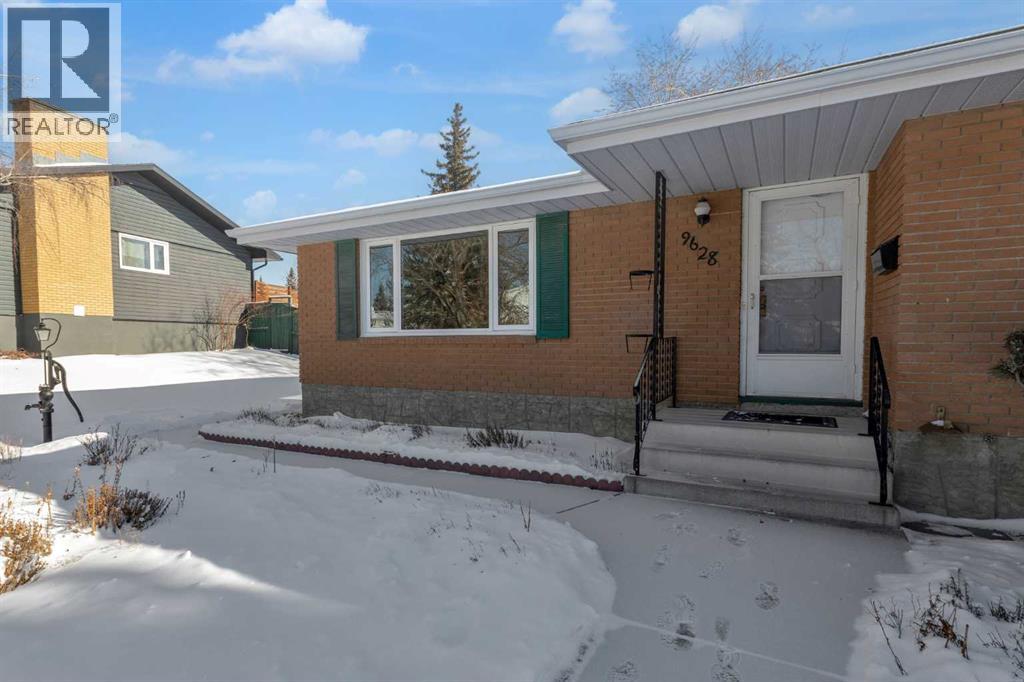 9628 Palisan Place Sw, Calgary, Alberta  T2V 3S9 - Photo 3 - A2287456