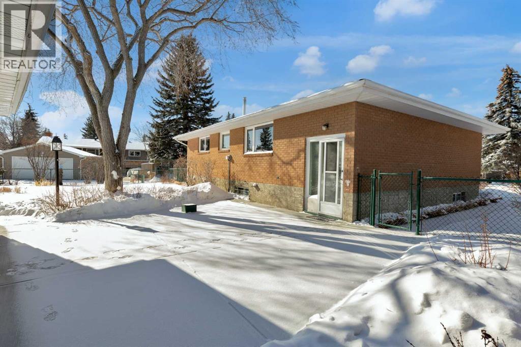 9628 Palisan Place Sw, Calgary, Alberta  T2V 3S9 - Photo 32 - A2287456