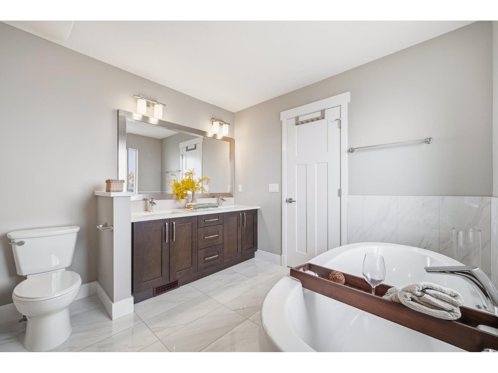 20369 82b Avenue, Langley, British Columbia V2Y 0S2 - Photo 15 - R3092456