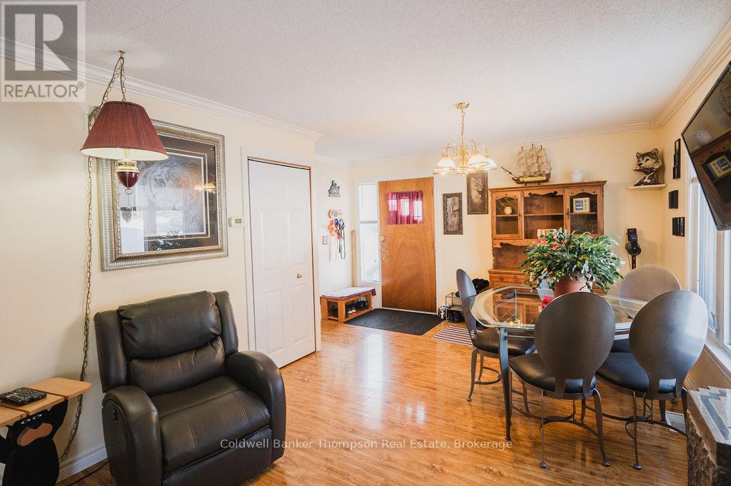 27 Queen Street, Sundridge, Ontario  P0A 1Z0 - Photo 9 - X12756054