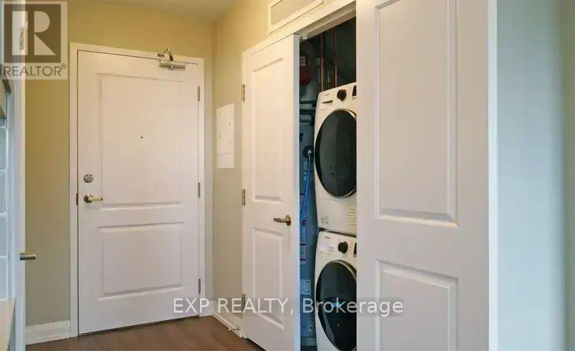 402 - 6289 Mcleod Road, Niagara Falls (Arad/fallsview), Ontario  L2G 3E9 - Photo 5 - X12819464