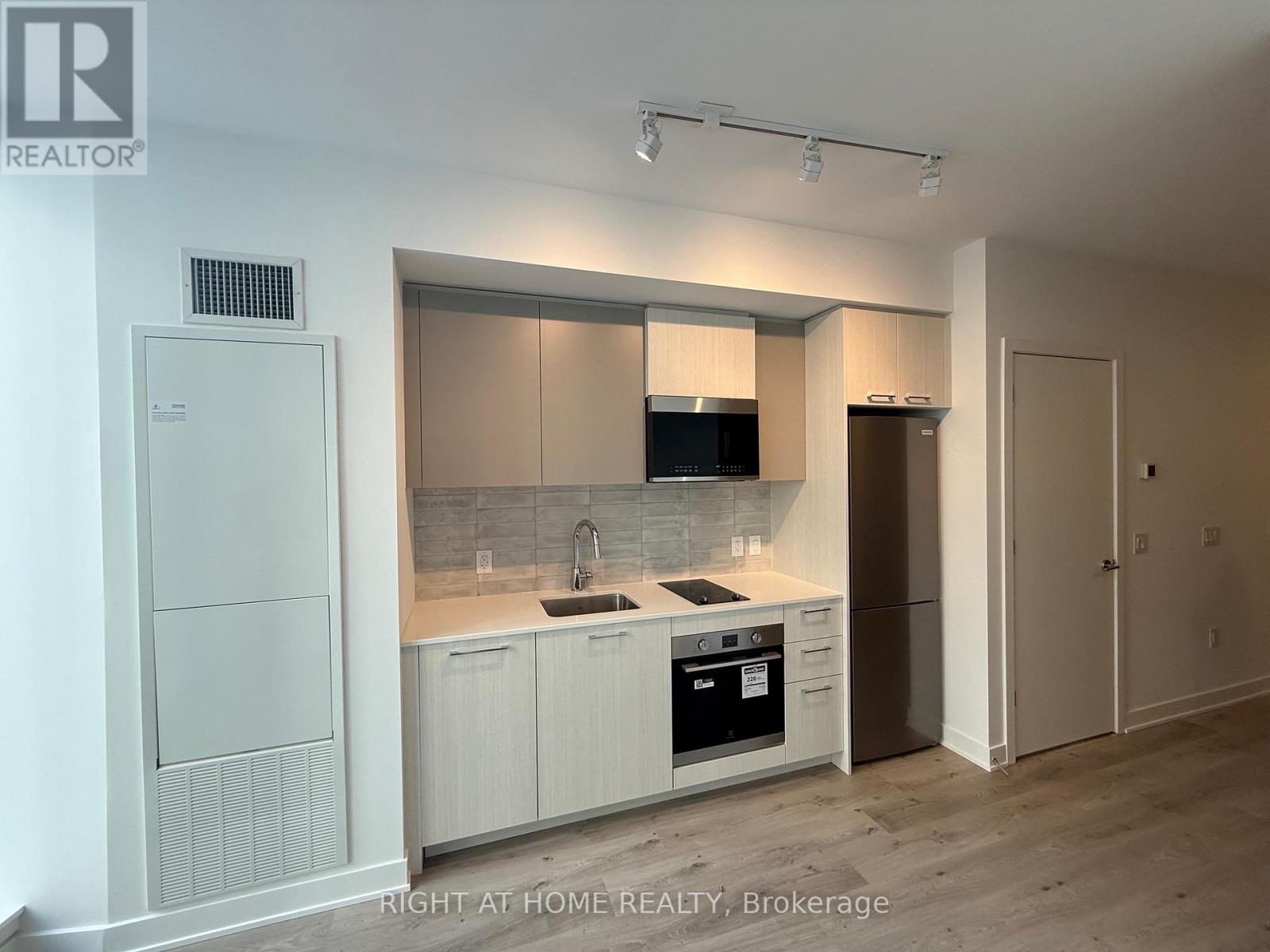 618 - 30 Dreamers Way, Toronto, Ontario  M5A 2G5 - Photo 16 - C12810528