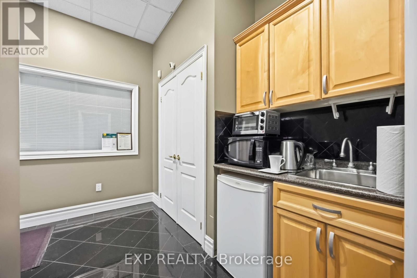 22 - 120 West Beaver Creek Road, Richmond Hill (Beaver Creek Business Park), Ontario  L4B 1L2 - Photo 20 - N12785740