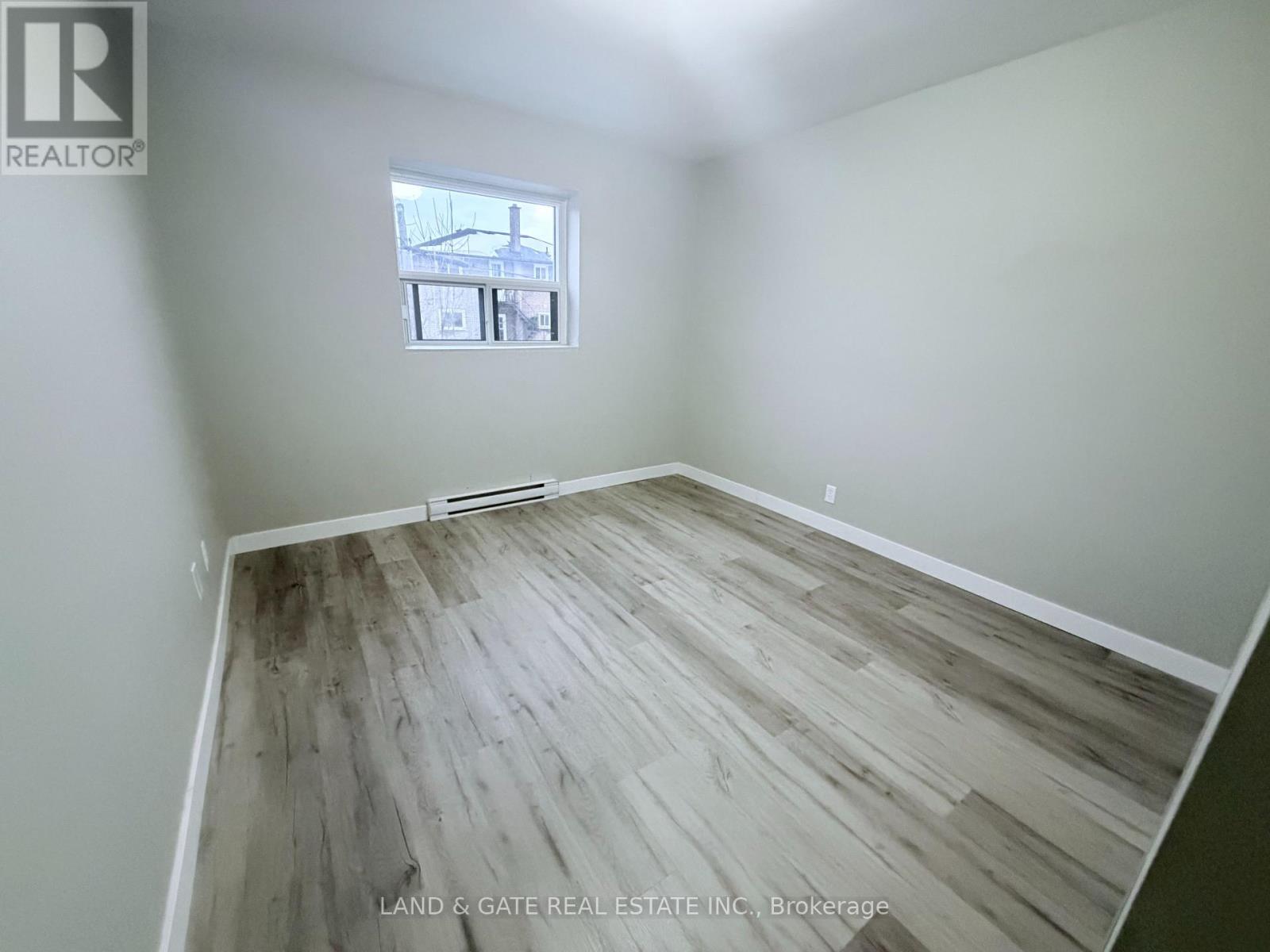 111 - 330 Gibb Street, Oshawa (Vanier), Ontario  L1J 1Z2 - Photo 7 - E12819402