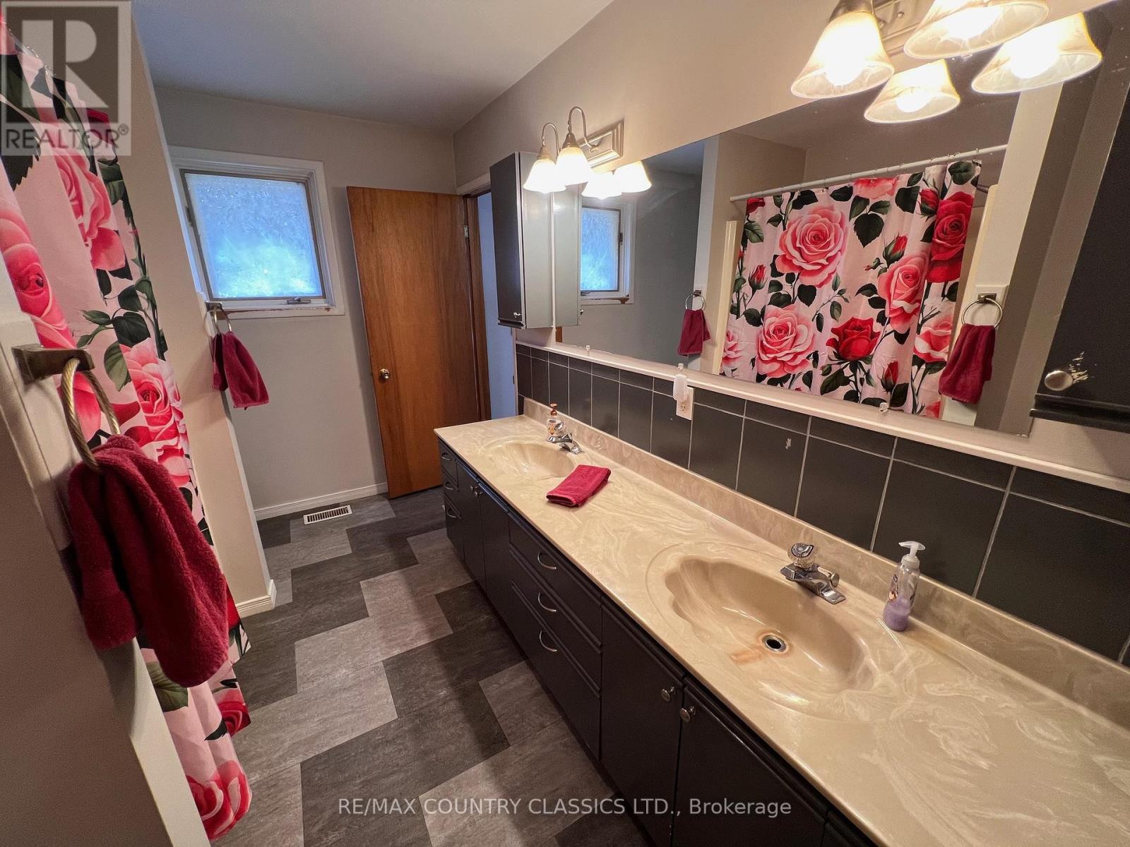 33109 Hwy 62 North, Hastings Highlands, Ontario  K0L 2S0 - Photo 15 - X12819450