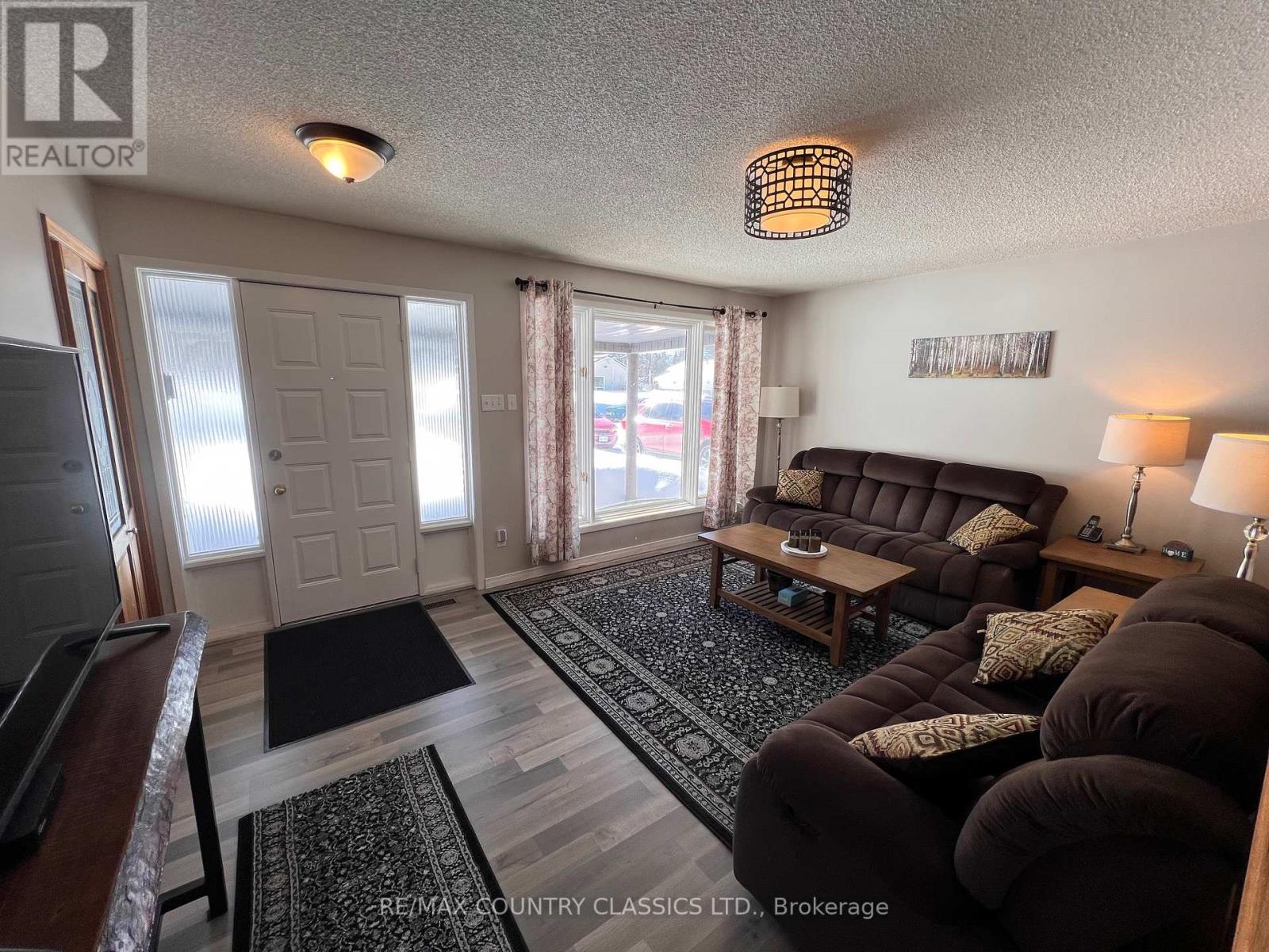 33109 Hwy 62 North, Hastings Highlands, Ontario  K0L 2S0 - Photo 4 - X12819450