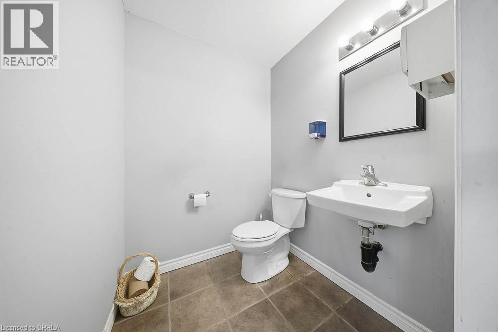 45 Dalkeith Drive Unit# 12-Upper, Brantford, Ontario  N3P 1M1 - Photo 14 - 40807197