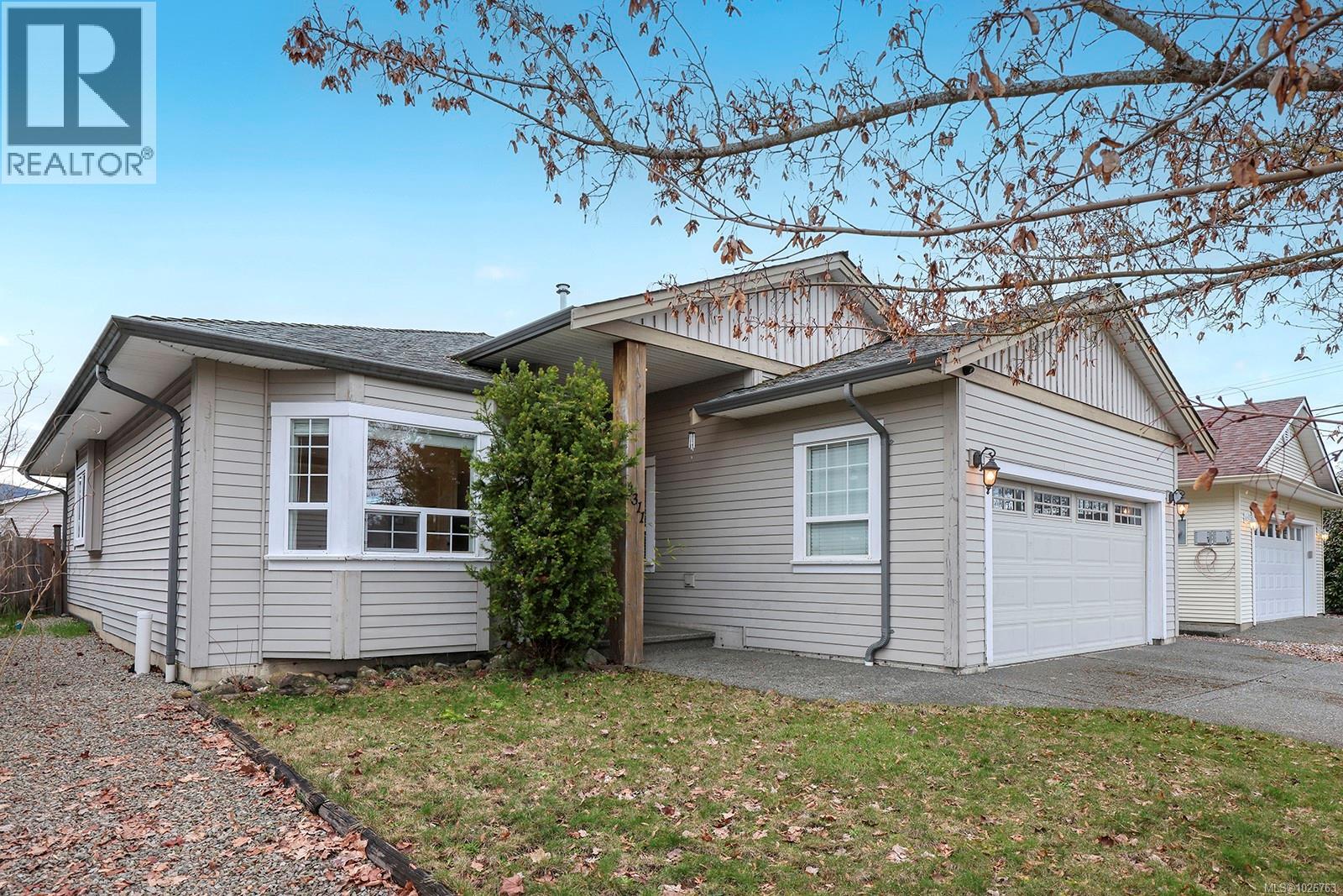 3311 Eighth St, Cumberland, British Columbia  V0R 1S0 - Photo 6 - 1026763