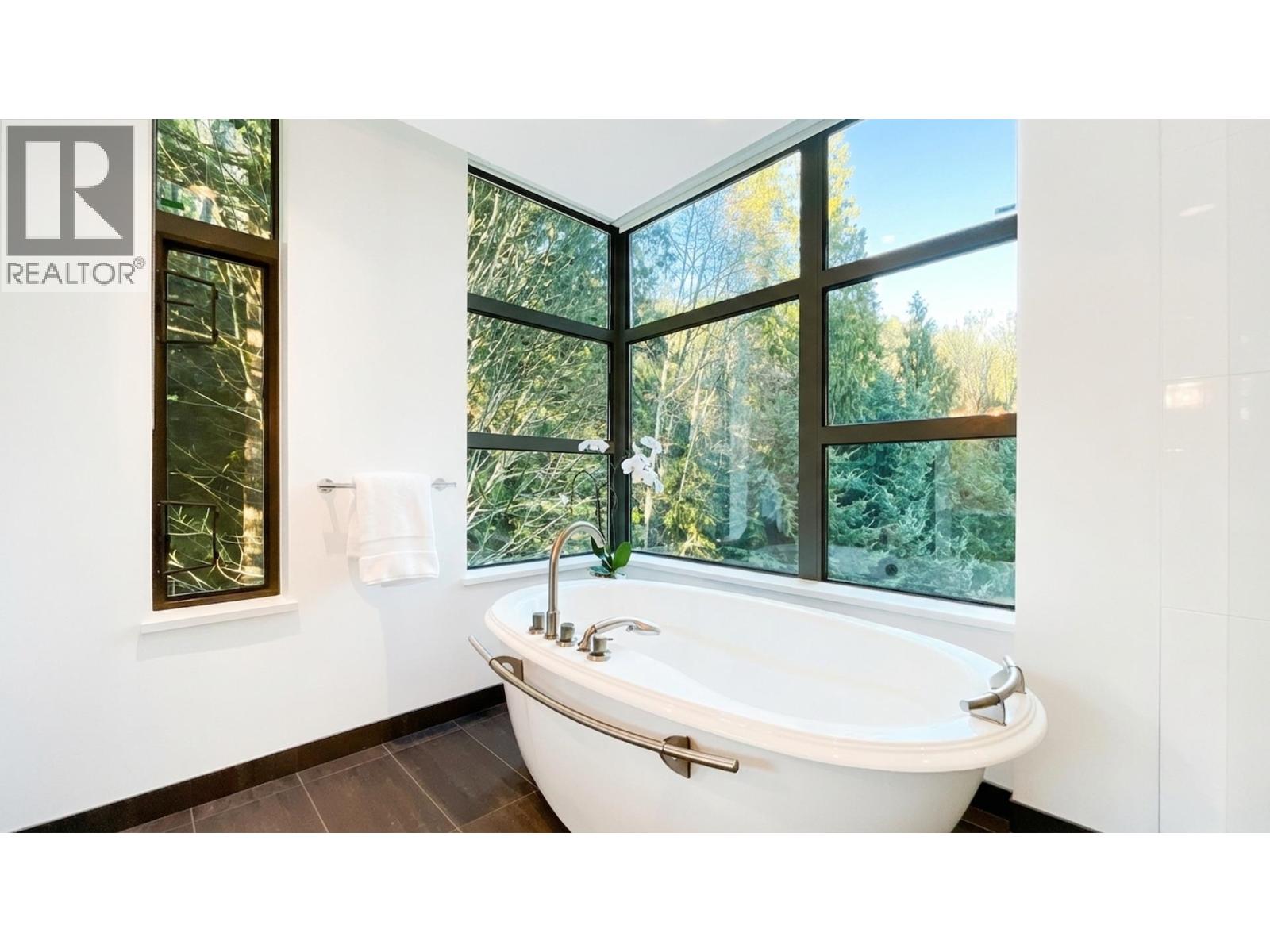 801 3315 Cypress Place, West Vancouver, British Columbia  V7S 3J7 - Photo 14 - R3093329