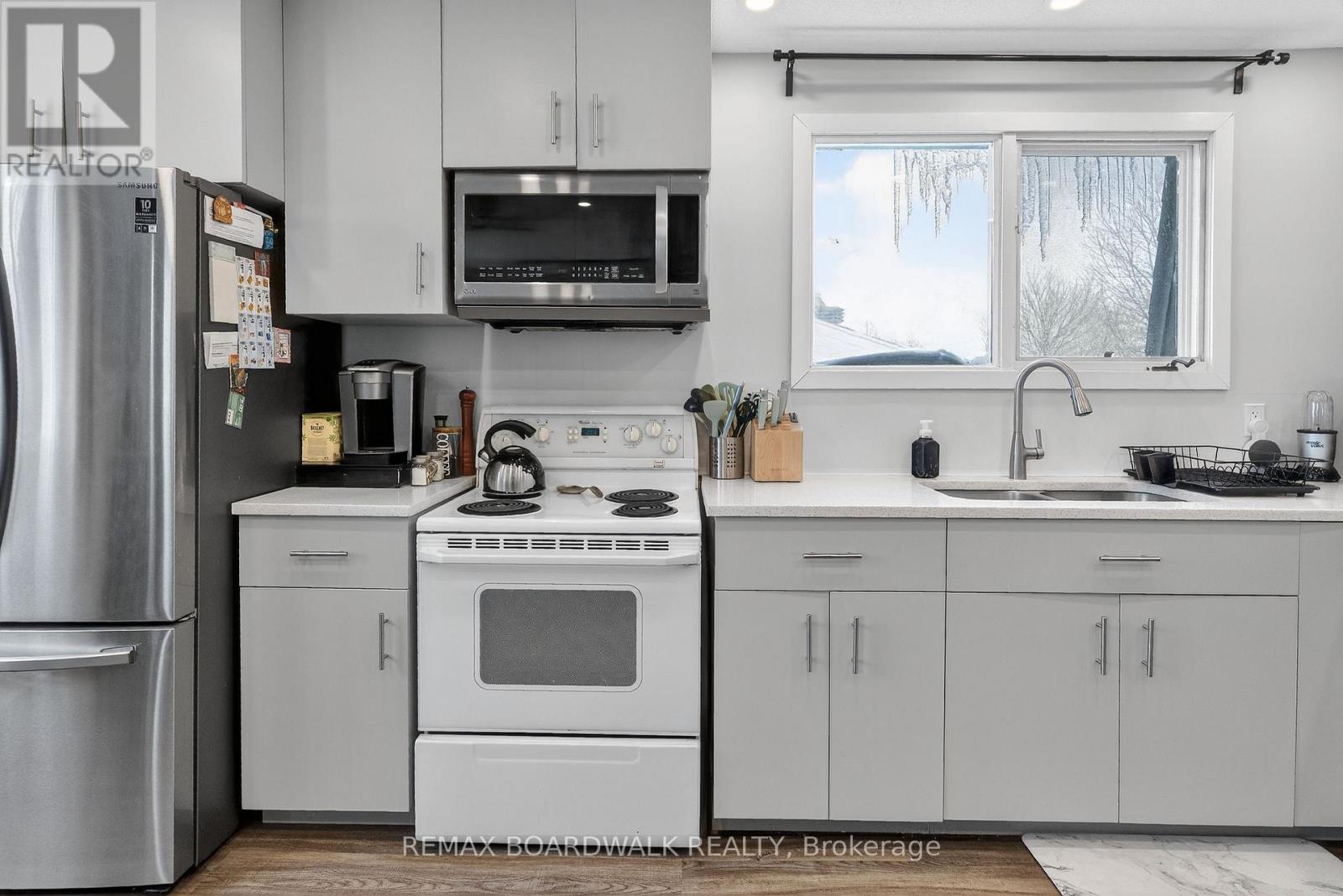 8 Oberon Street, Ottawa, Ontario  K2H 7X7 - Photo 11 - X12819468