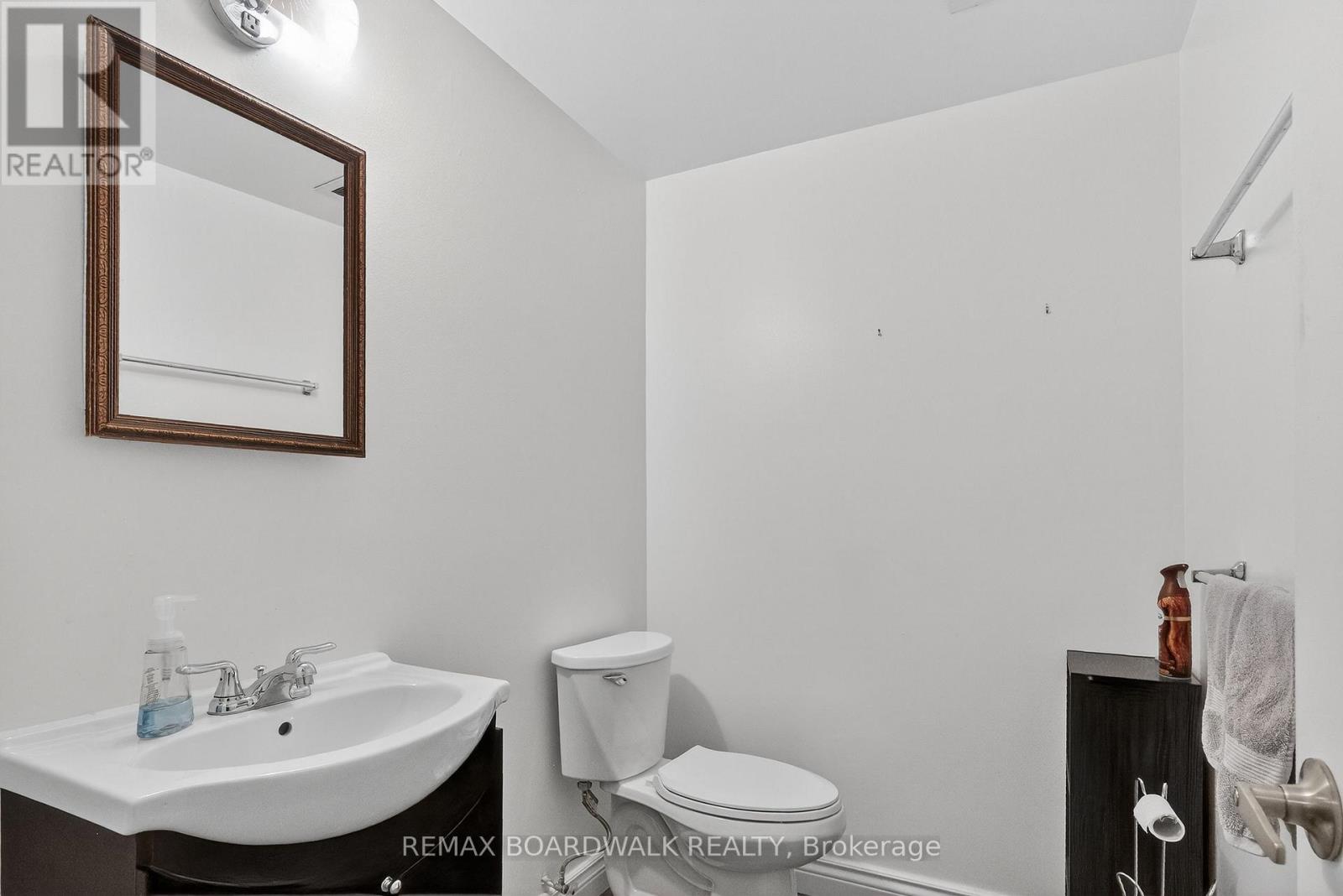 8 Oberon Street, Ottawa, Ontario  K2H 7X7 - Photo 24 - X12819468