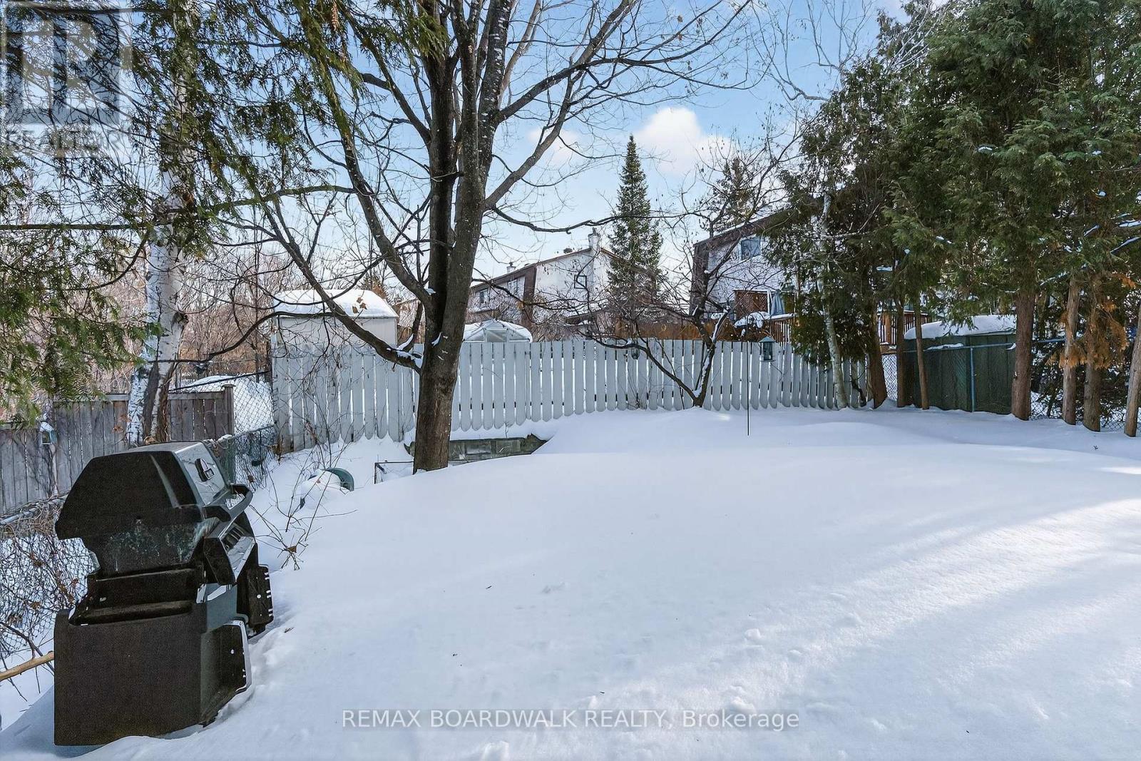 8 Oberon Street, Ottawa, Ontario  K2H 7X7 - Photo 27 - X12819468