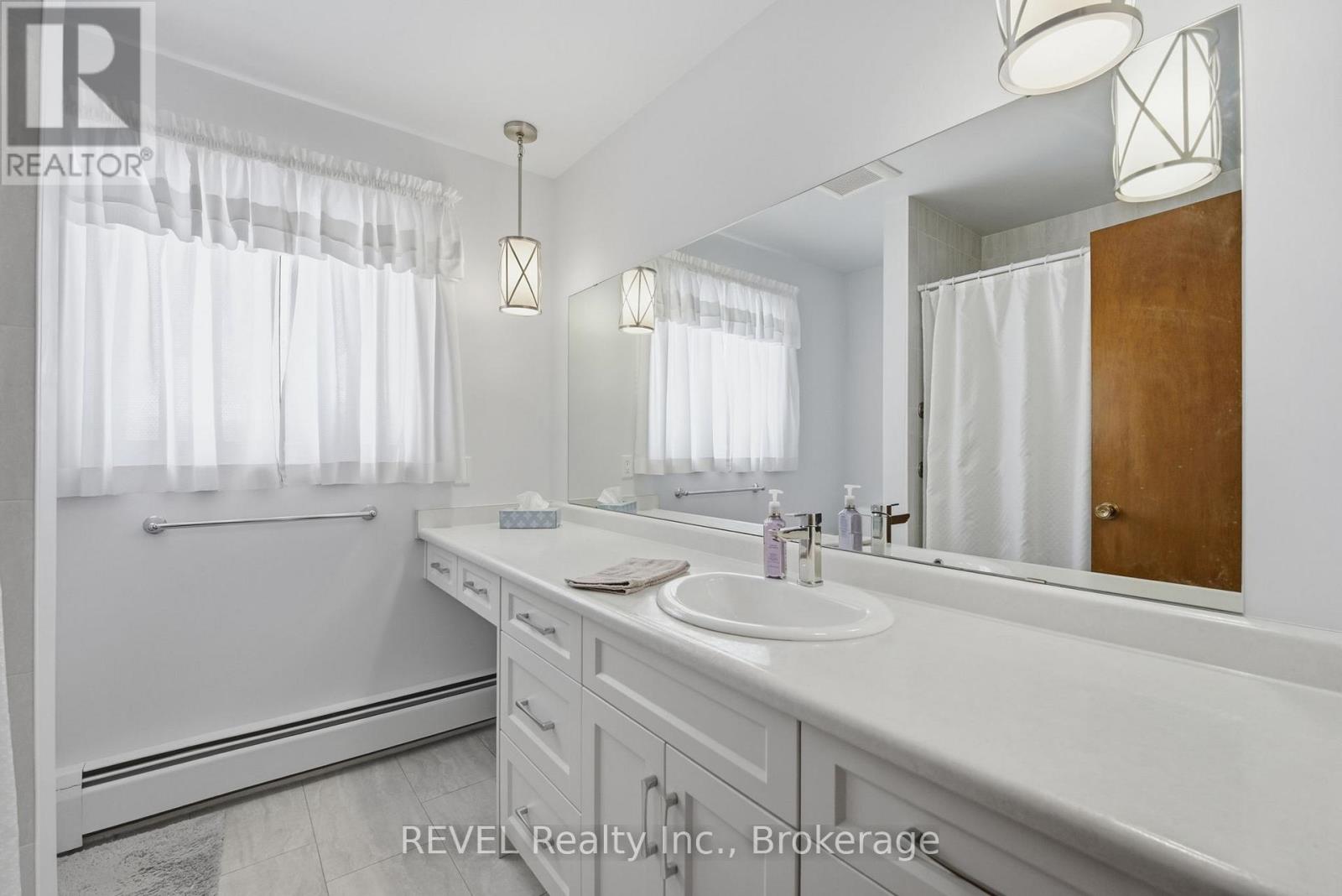 1085 Spears Road, Fort Erie, Ontario  L2A 4N2 - Photo 24 - X12819376