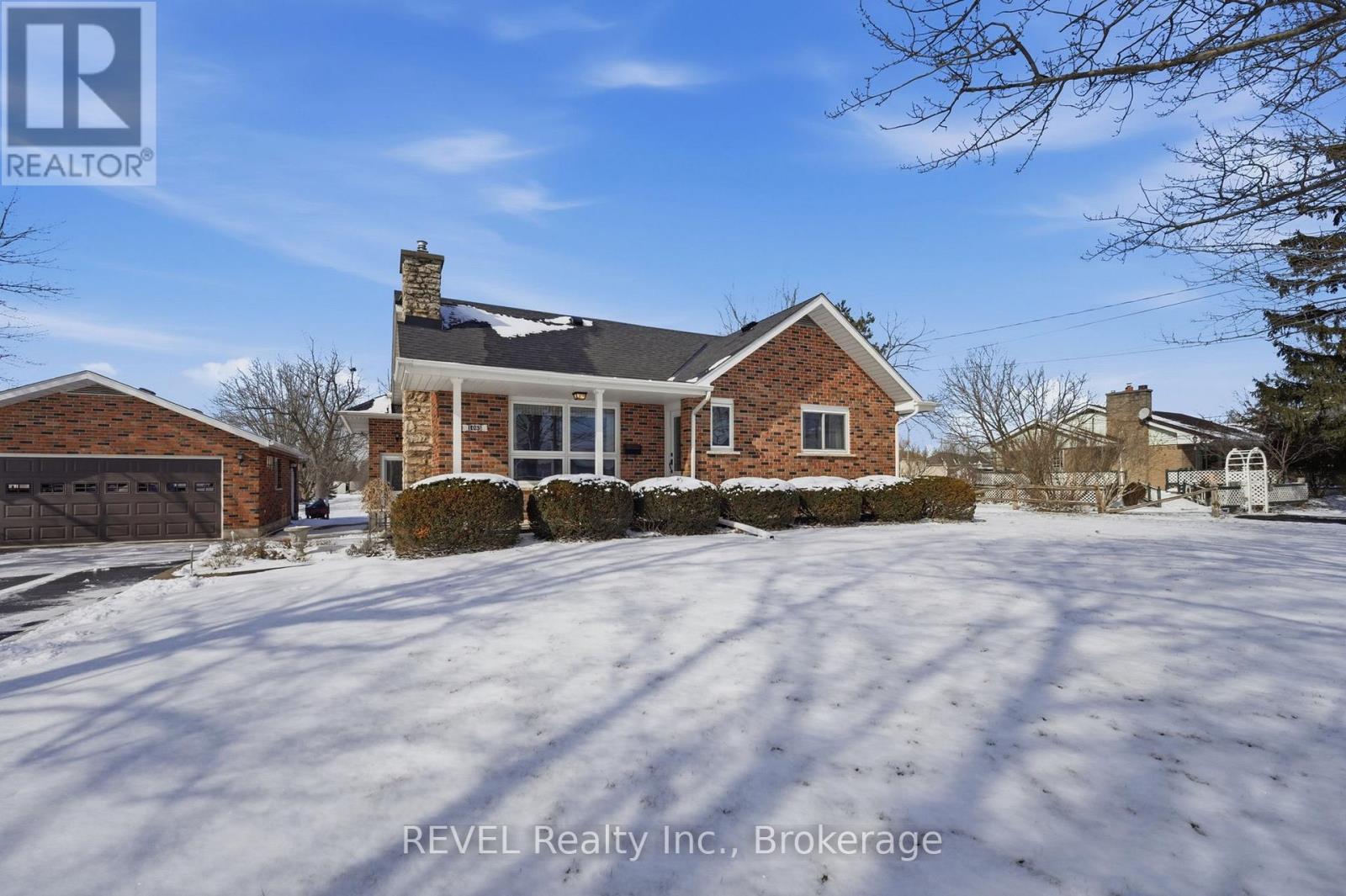 1085 Spears Road, Fort Erie, Ontario  L2A 4N2 - Photo 33 - X12819376