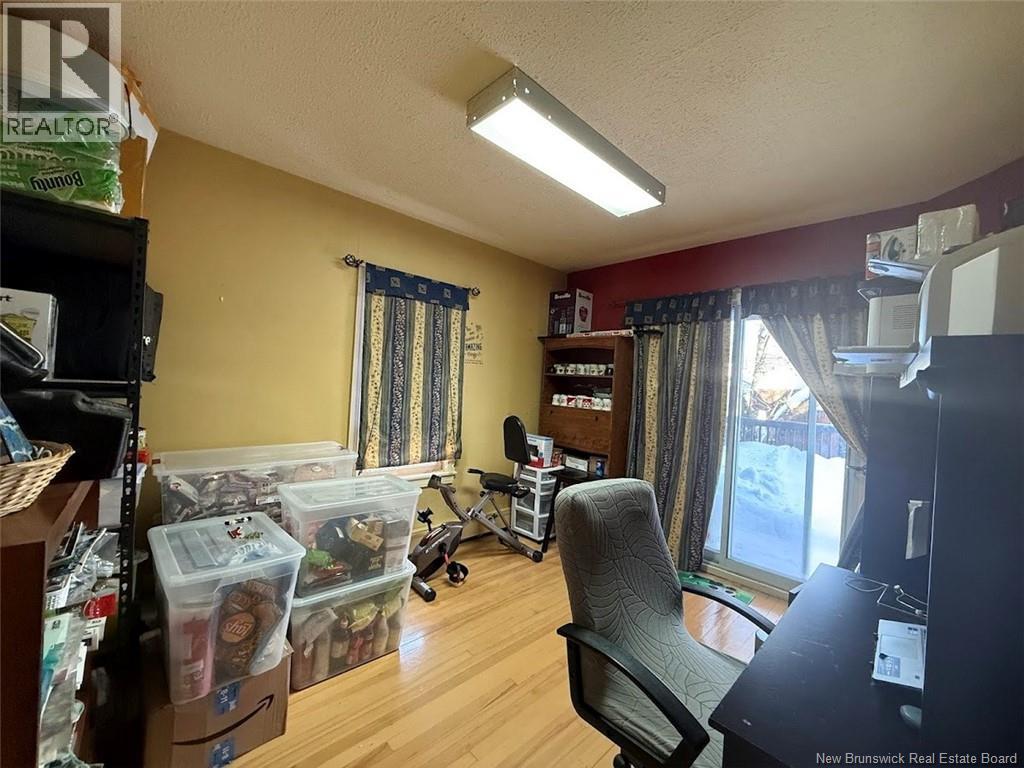 17 Bernier Street, Edmundston, New Brunswick  E3V 1Y6 - Photo 8 - NB134051