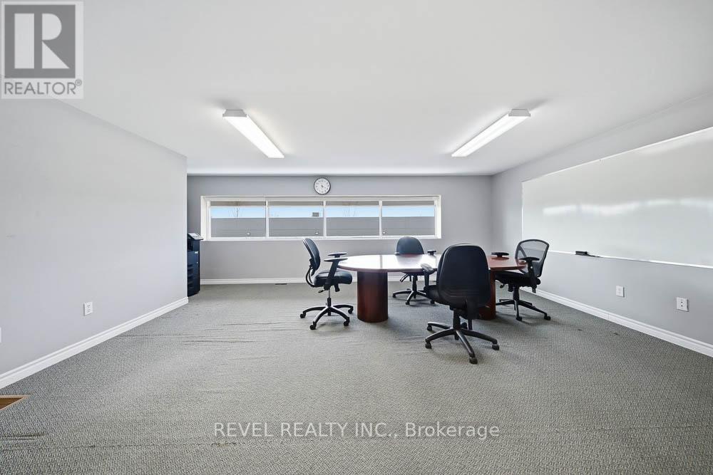 12-Upper - 45 Dalkeith Drive, Brantford, Ontario  N3P 1M1 - Photo 11 - X12816940