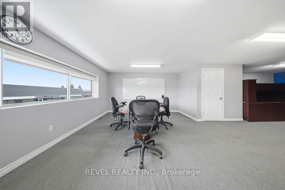 12-Upper - 45 Dalkeith Drive, Brantford, Ontario  N3P 1M1 - Photo 13 - X12816940