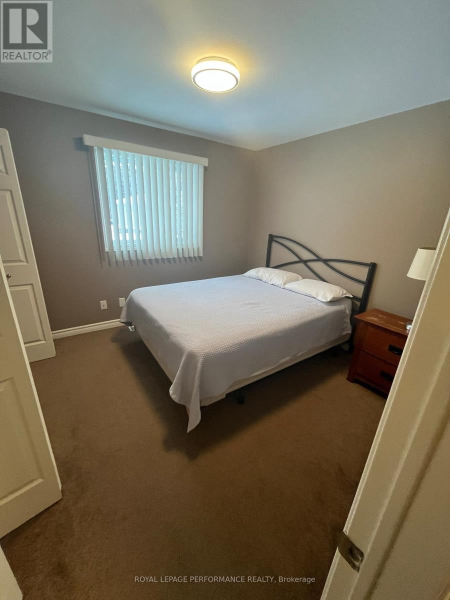 35, 35a And 37 Cloverloft Court, Ottawa, Ontario K2S 1T3 - Photo 5 - X12811134