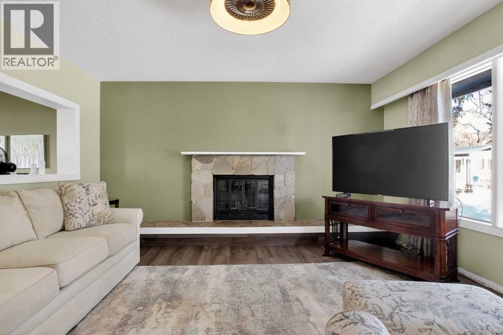 3204 Riel Place Se, Calgary, Alberta  T2A 1Z2 - Photo 4 - A2288235