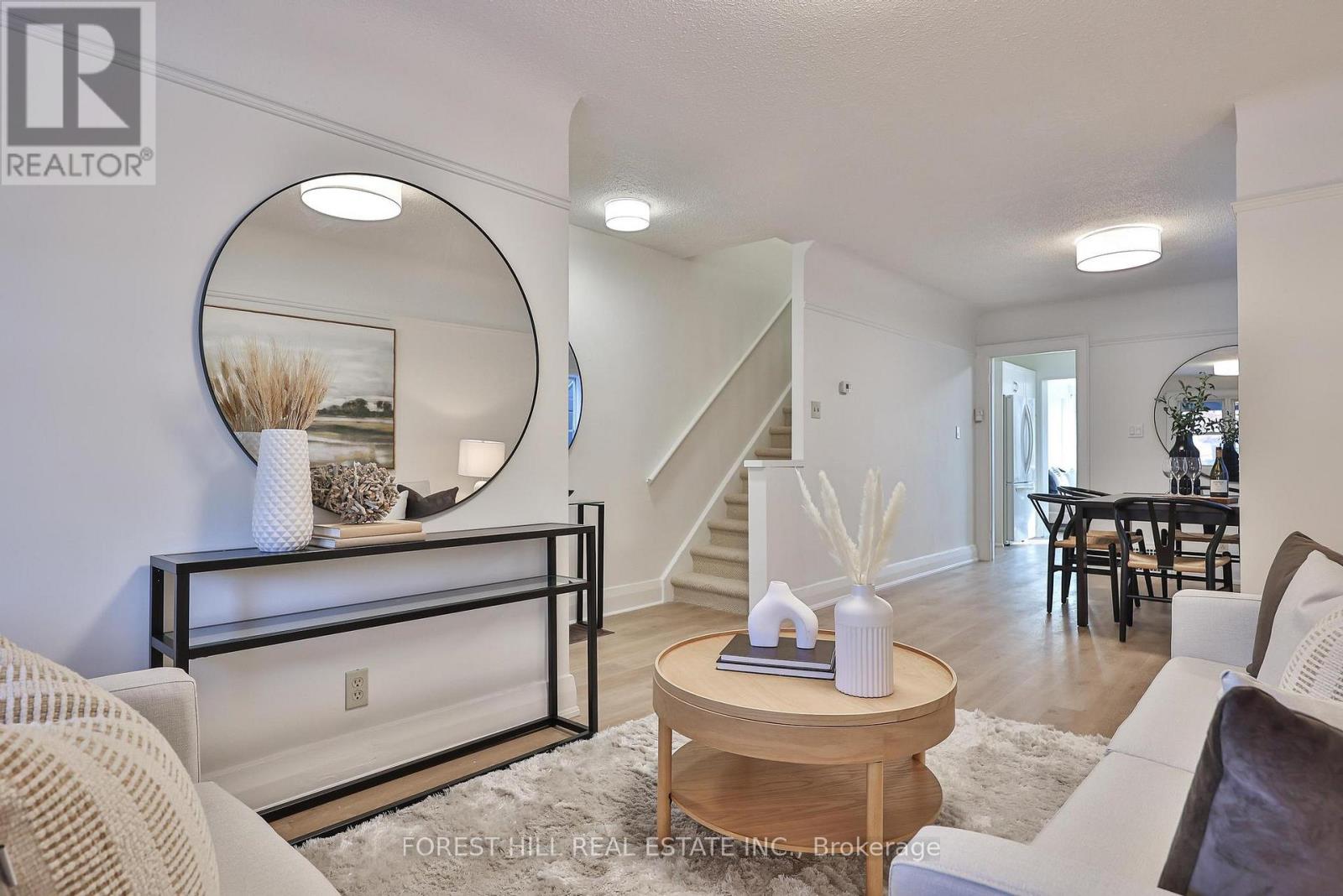 33 Glengarry Avenue, Toronto, Ontario  M5M 1C8 - Photo 5 - C12819394