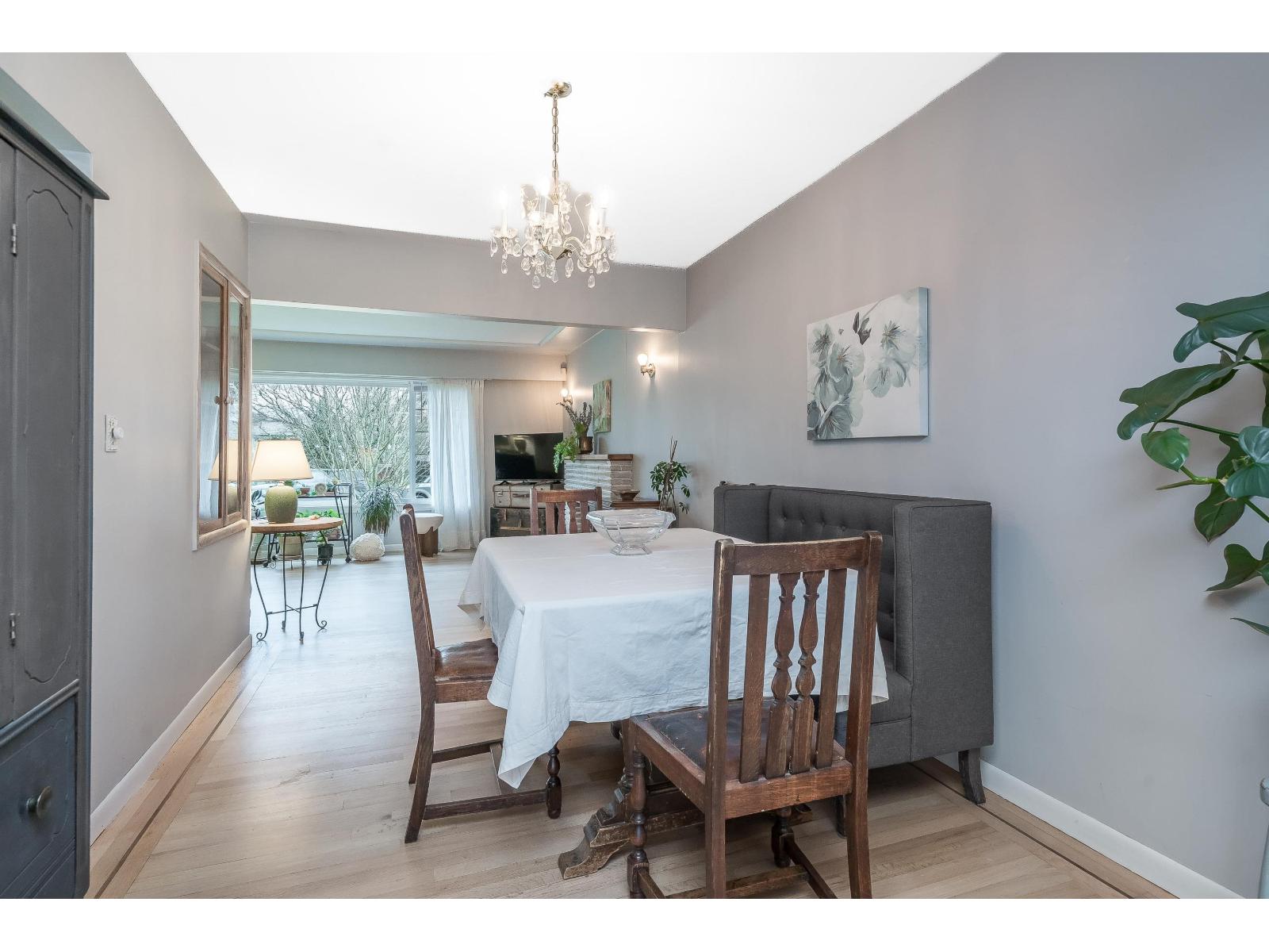 9727 Hazel Street, Chilliwack Proper East, Chilliwack, British Columbia  V2P 5P1 - Photo 8 - R3093097