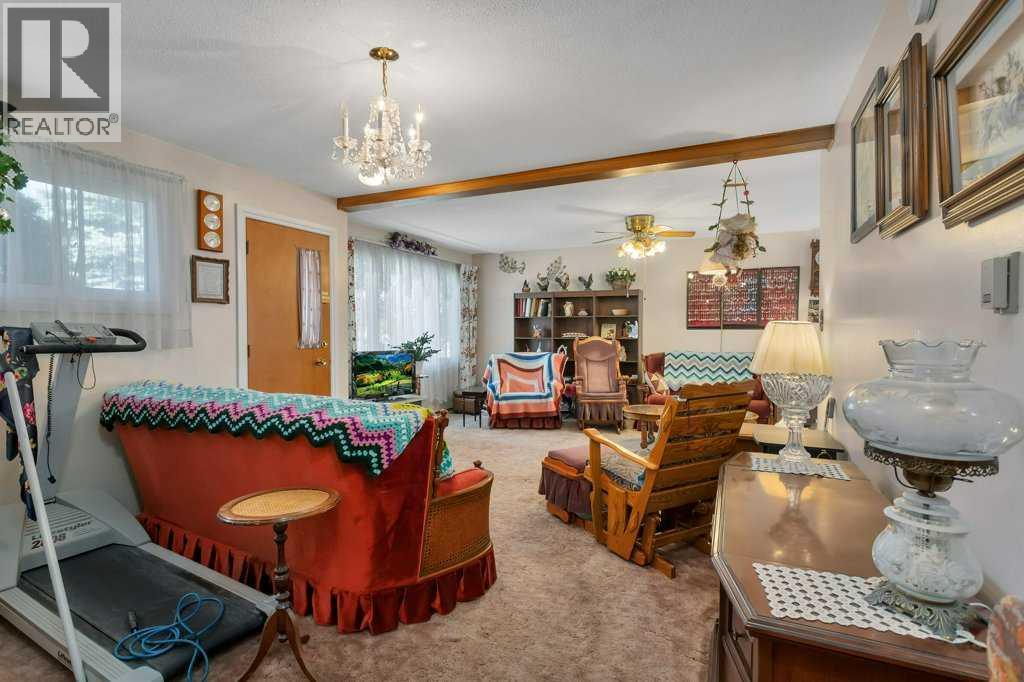 7 Ohio Close, Red Deer, Alberta  T4N 5C7 - Photo 6 - A2284966