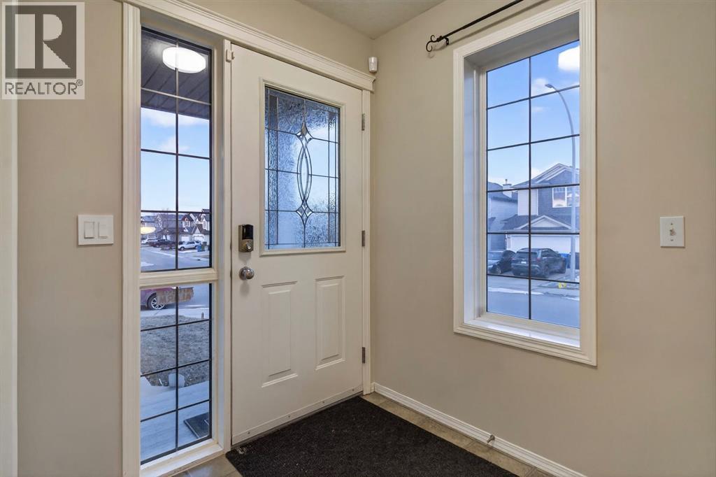 147 Everstone Rise Sw, Calgary, Alberta  T2Y 4J7 - Photo 2 - A2274354