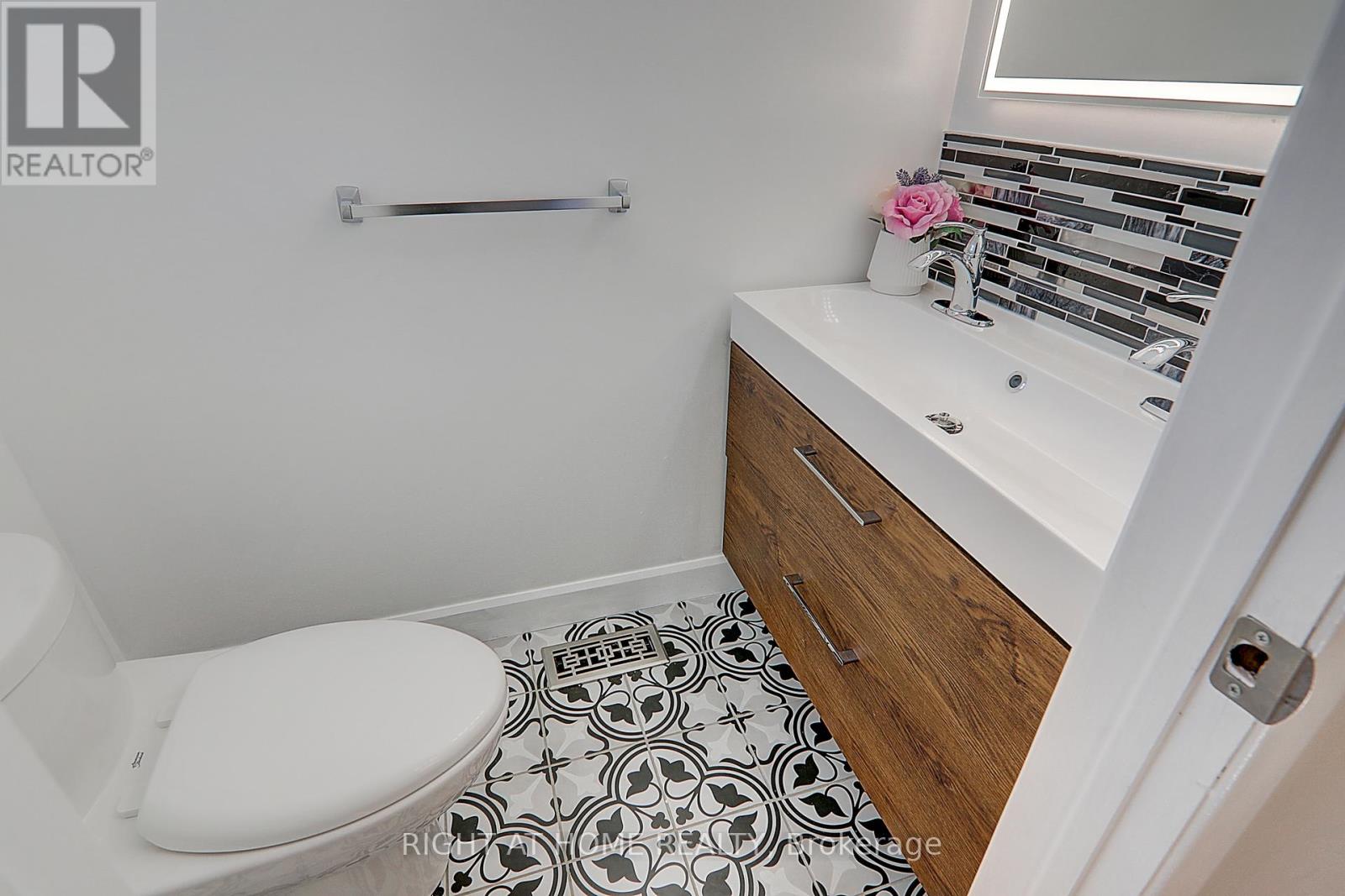 36 Bobmar Road, Toronto (Highland Creek), Ontario  M1C 1C9 - Photo 16 - E12819442