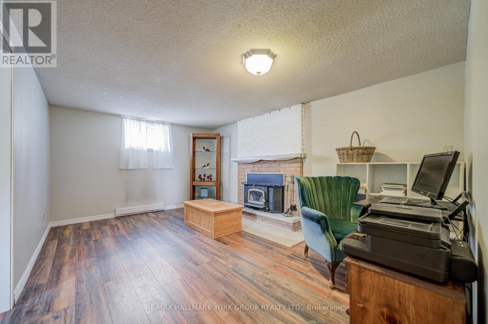 184 Olive Street, East Gwillimbury, Ontario  L9N 1M3 - Photo 17 - N12819380